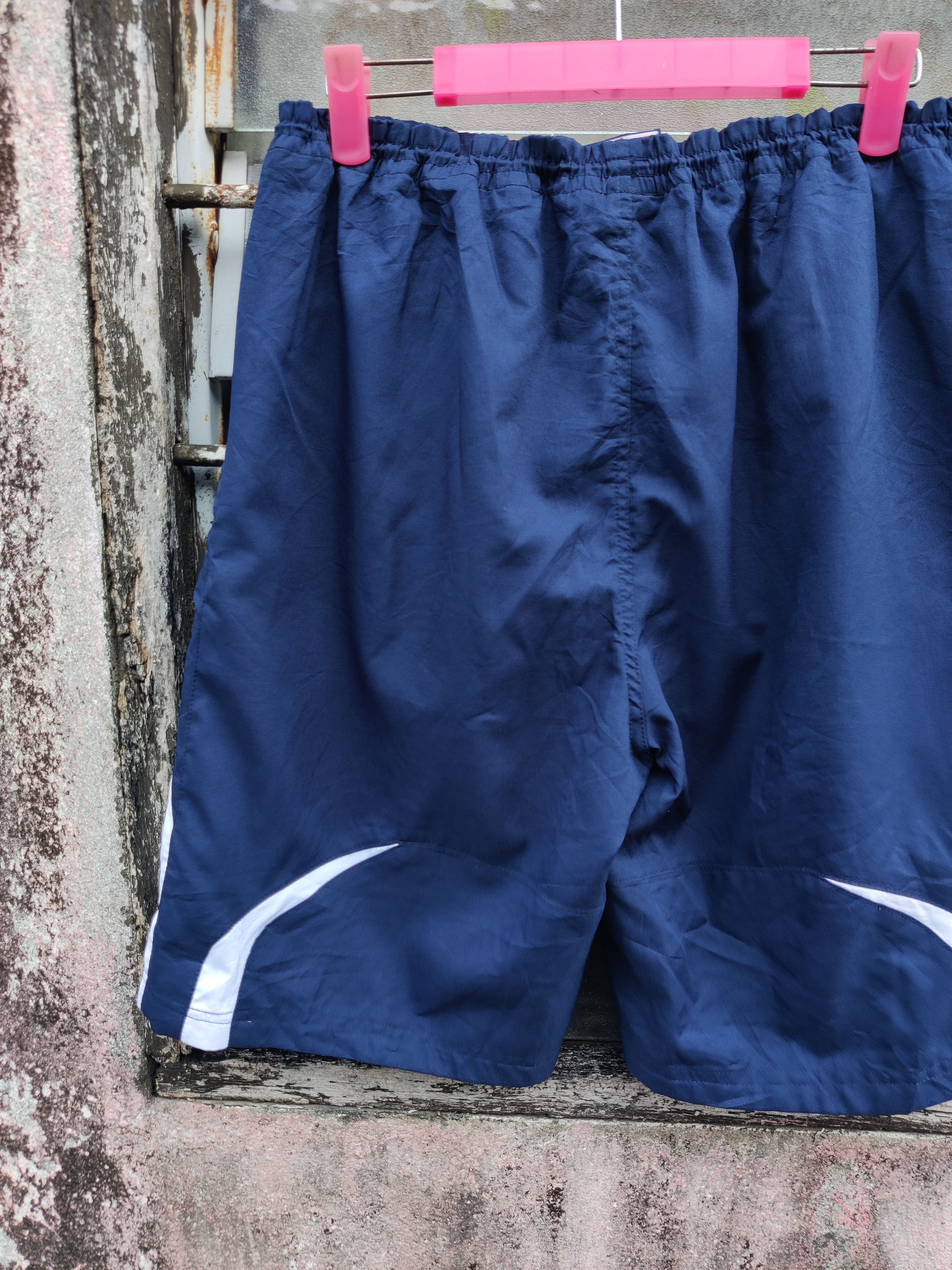 Umbro Vintage Umbro England National Training Shorts Size US 30 / EU 46 - 7 Thumbnail