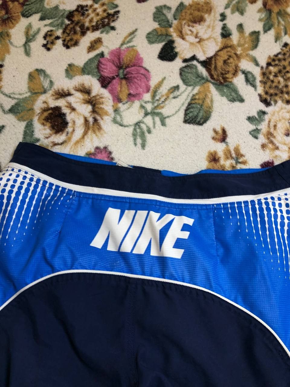 Nike Vintage Mens Vintage Nike nylon shorts 90s streetwear Size US 32 / EU 48 - 13 Thumbnail