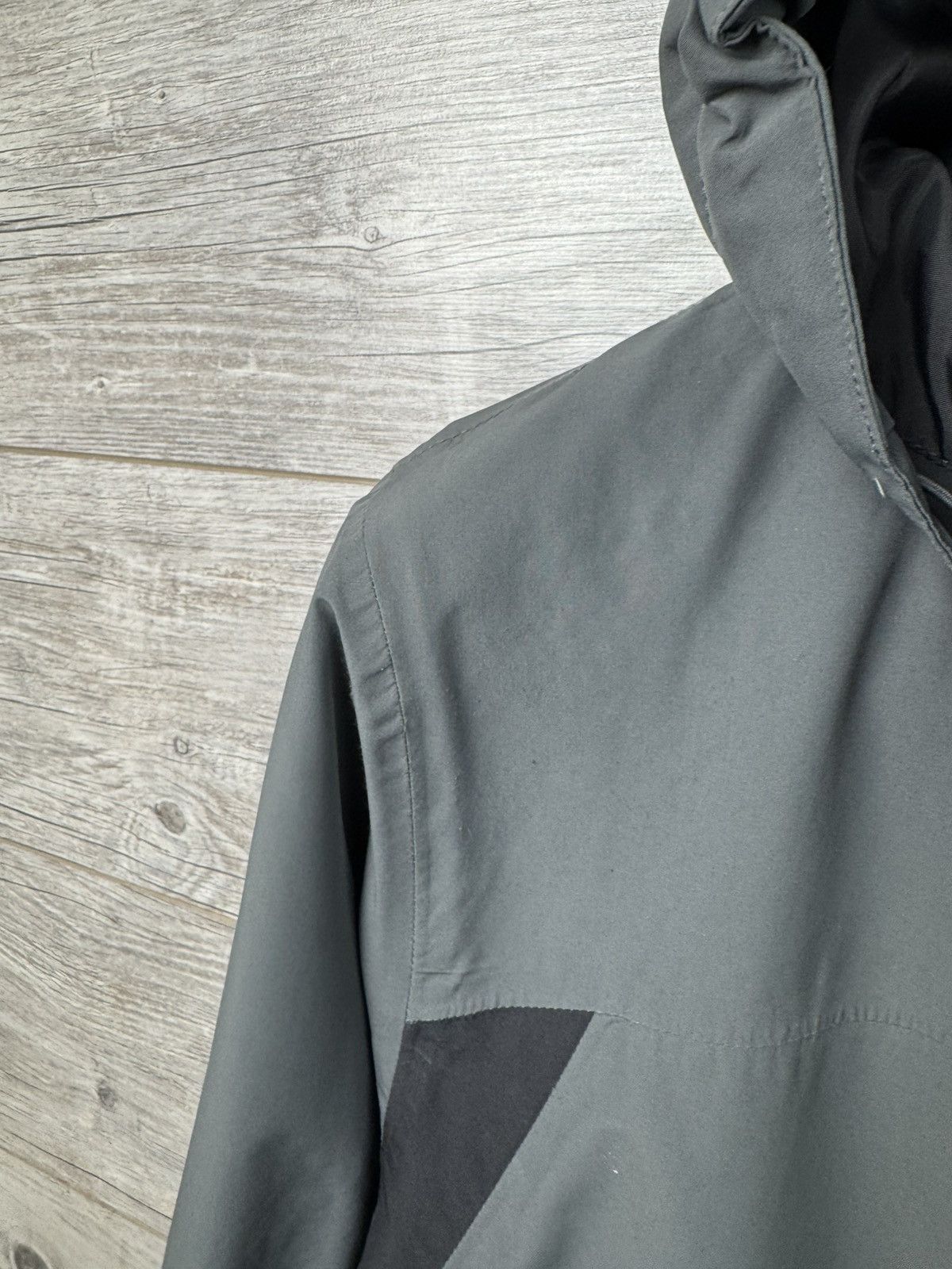 The North Face The north face jacket vintage size L y2k style Size US L / EU 52-54 / 3 - 18 Thumbnail