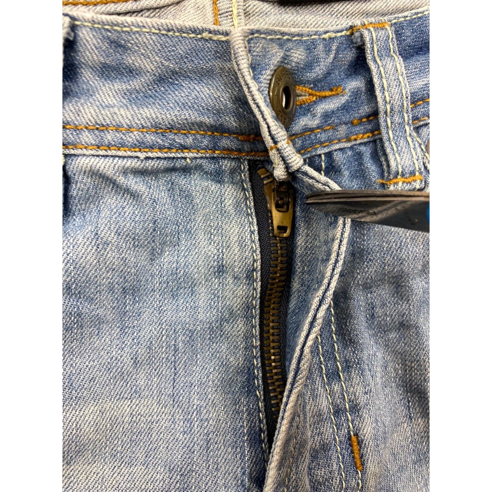 Vintage Buffalo Jeans David Bitton Men's 32 Bootcut Blue Denim Distress #2822 Jeans Blues Regular Jeans Mens Bootscut? Size US 33 - 5 Thumbnail