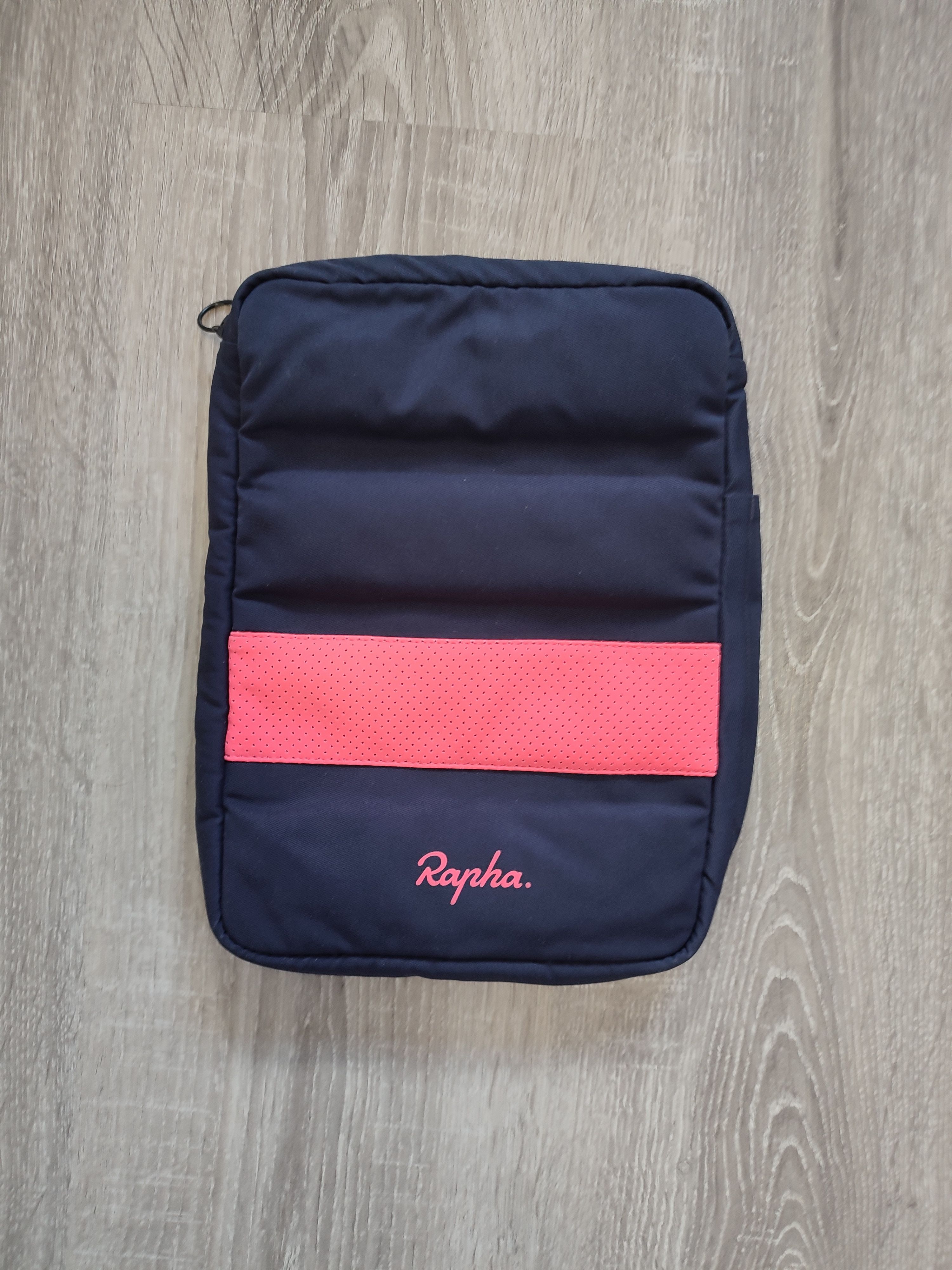 Rapha Rapha ipad cover for 10.5” 28X22 CM Size ONE SIZE - 2 Thumbnail
