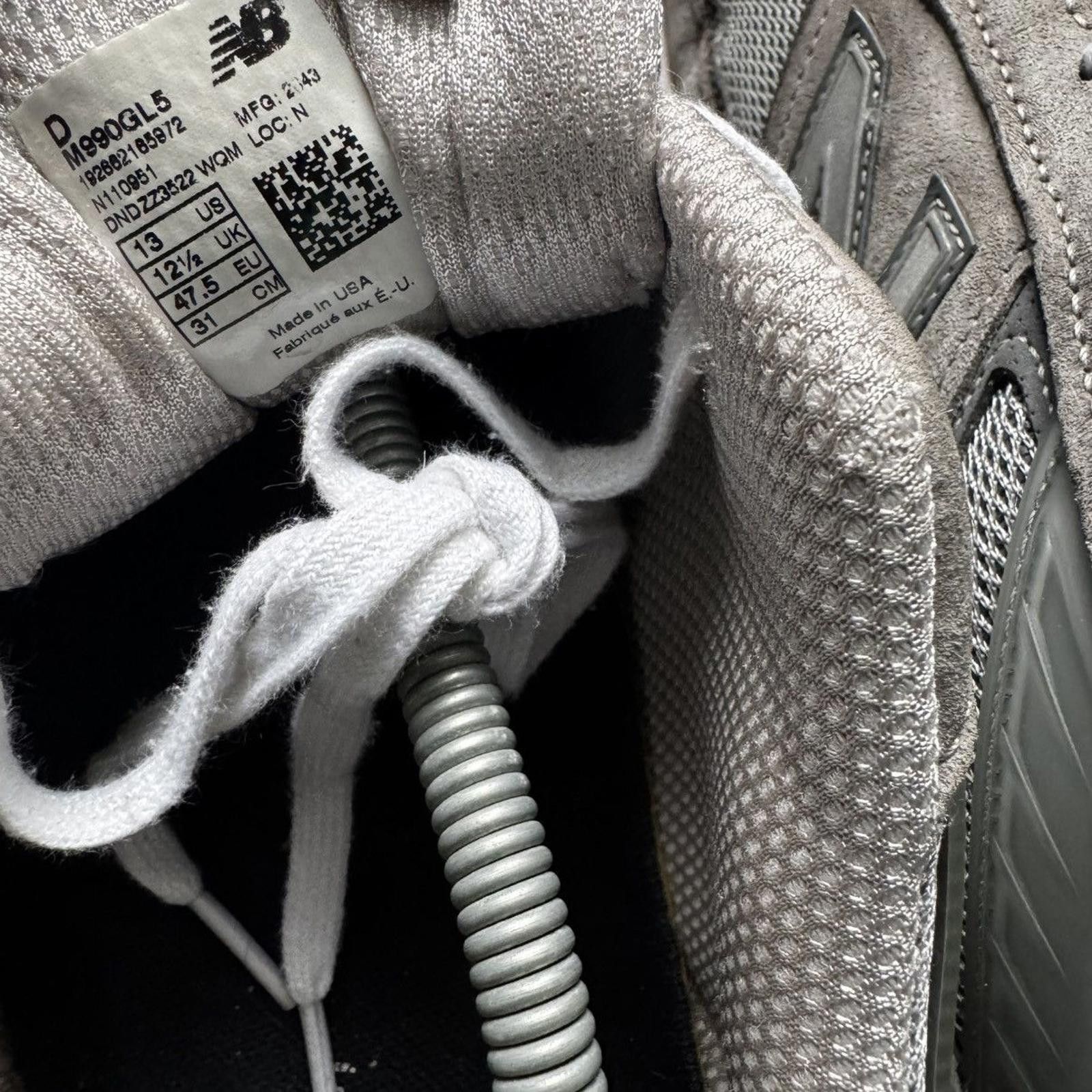 New Balance NEW BALANCE • 990v5 "MiUSA Grey" (13M) Size US 13 / EU 46 - 5 Thumbnail