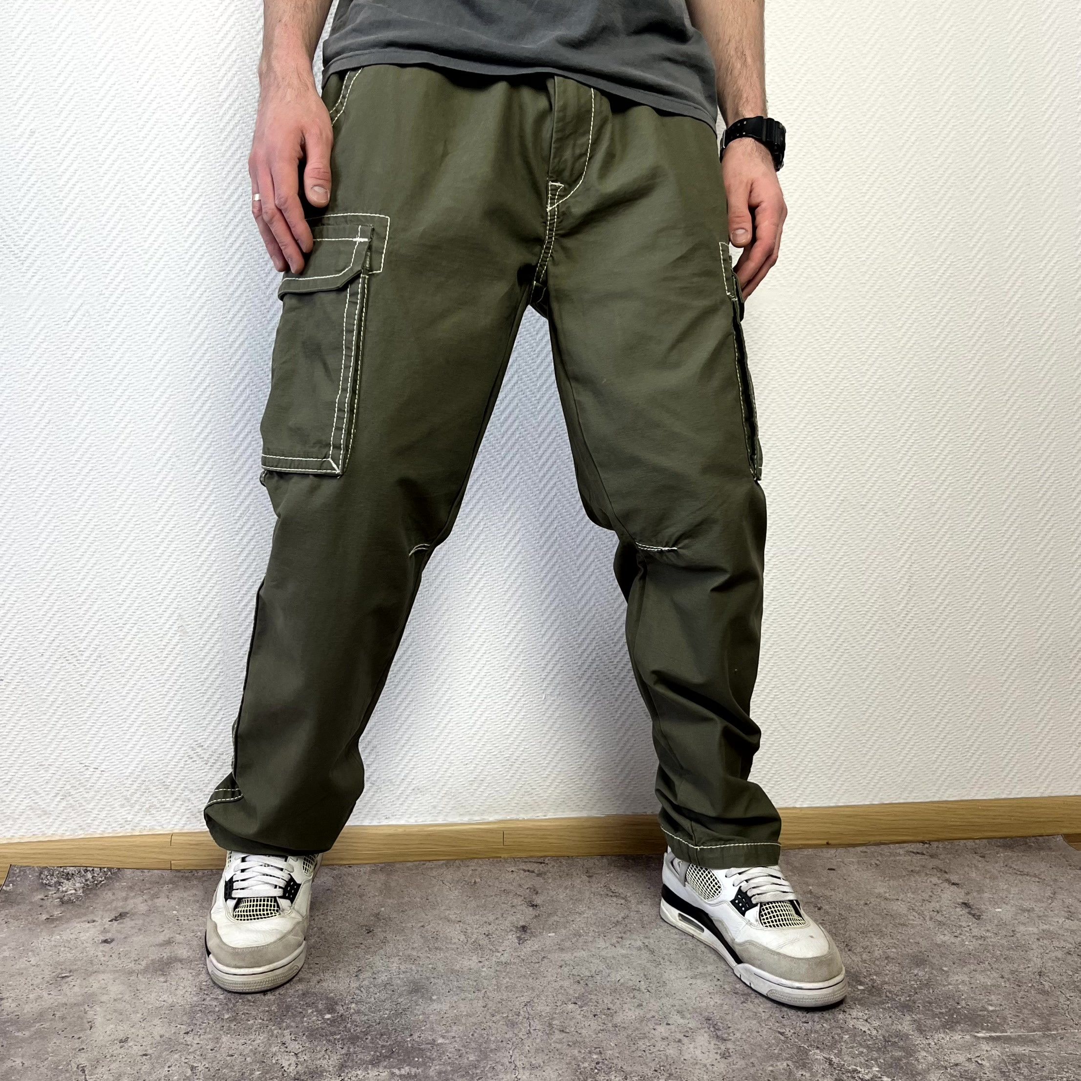 True Religion True Religion Cargo Green Khaki Pants Big T Size 38 2XL Size US 38 / EU 54 - 11 Thumbnail