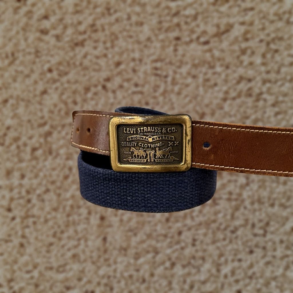 Levi's VINTAGE Levi's Century Belt Made In Canada Brown Leather Blue Canvas - Men's 32 Belt Mens 32 Brown Leather Vintage Levi's Century Canada Size 32 - 1 Thumbnail