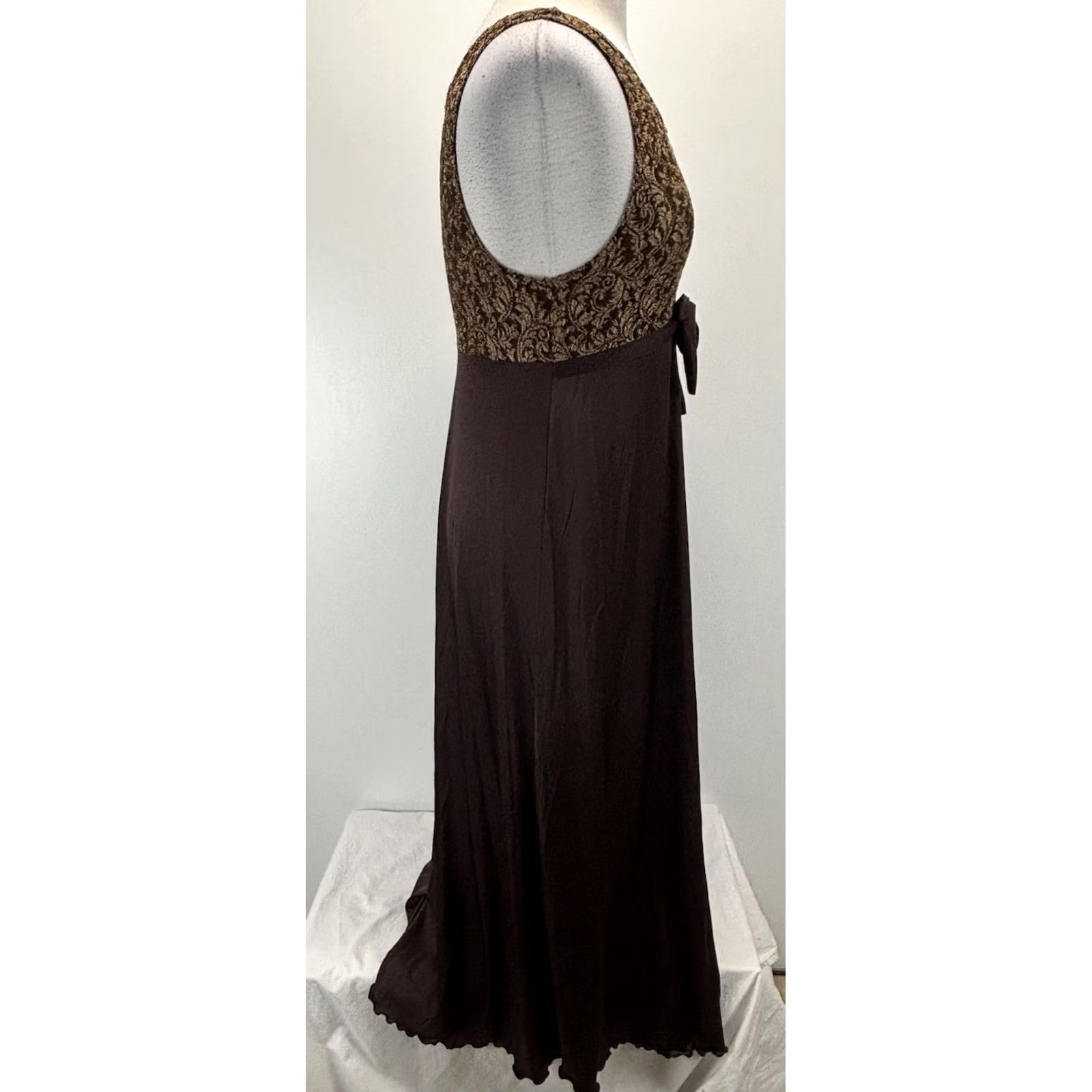 Vintage VINTAGE Shadowline Nightgown Women’s M Chocolate Brown Nylon Long Made USA Nightgown Womens M Brown 1970s Retro Sleepwear Mens Girls? Size ONE SIZE - 4 Thumbnail