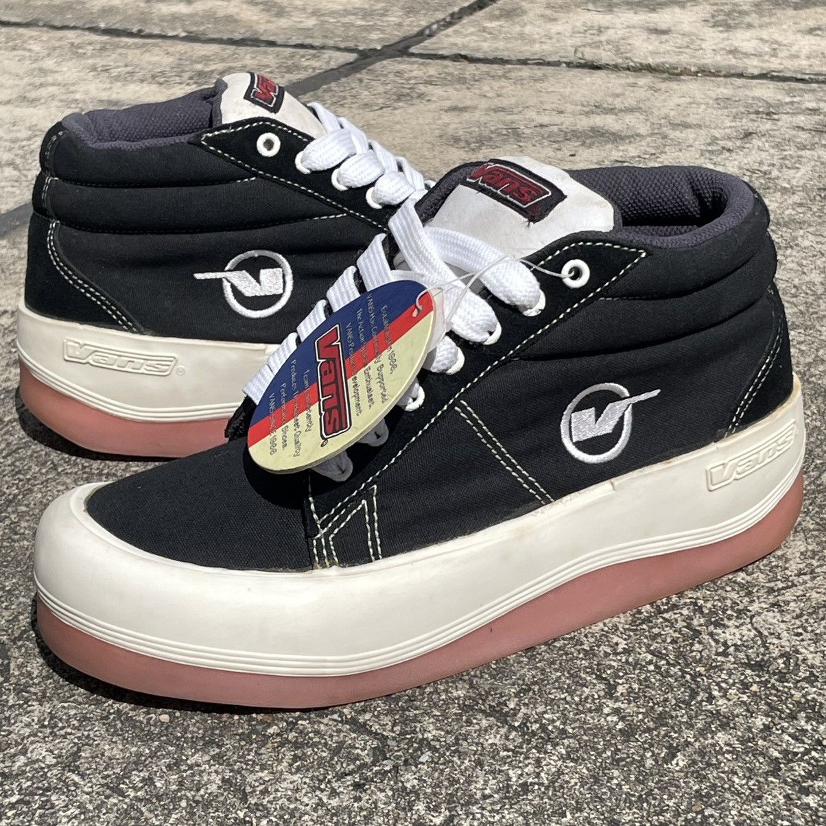 Vans Vintage VANS CHUCKY CANVAS HI V6346 Made in Korea Size US 9.5 / EU 42-43 - 1 Thumbnail
