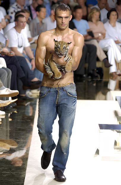 Dolce & Gabbana Dolce & Gabbana RUNWAY SS05 Look 20/76 Studded Jeans W34/L32 Size US 34 / EU 50 - 2 Thumbnail