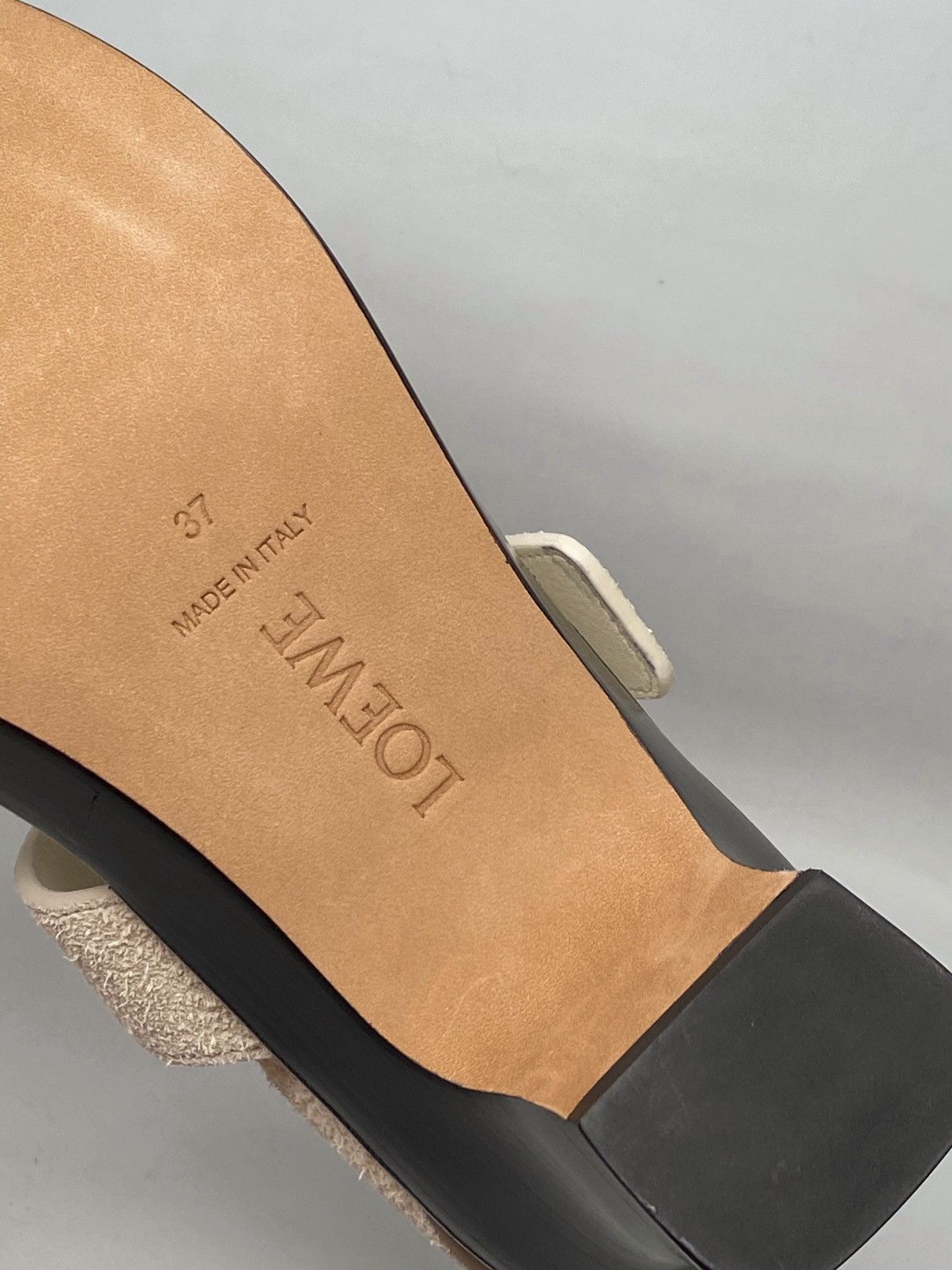 Loewe Loewe Ease heel suede sandal size 37 Size US 7 / IT 37 - 14 Thumbnail