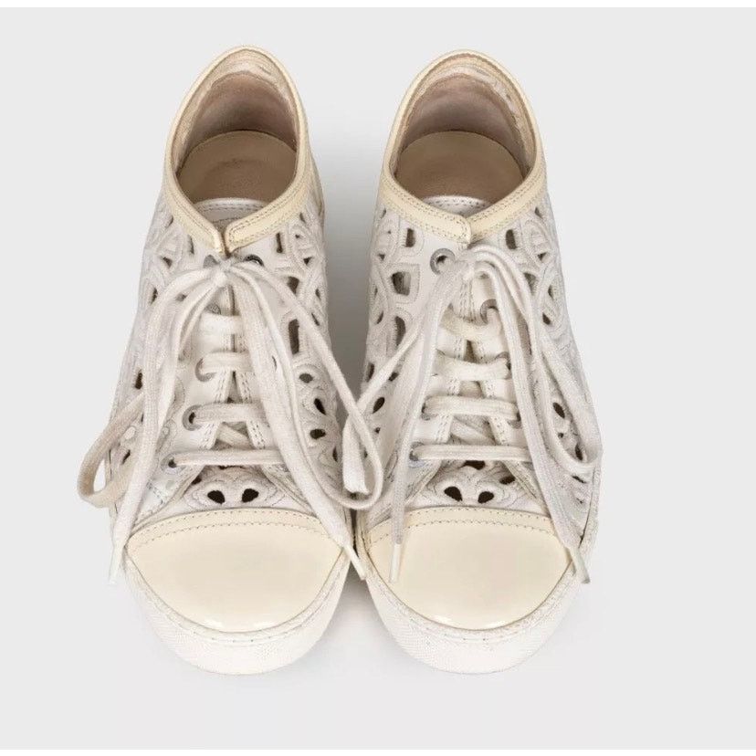 Chanel Chanel White Perforated Logo Low-Top Sneakers Sz. 35.5 Size US 5.5 / IT 35.5 - 2 Thumbnail