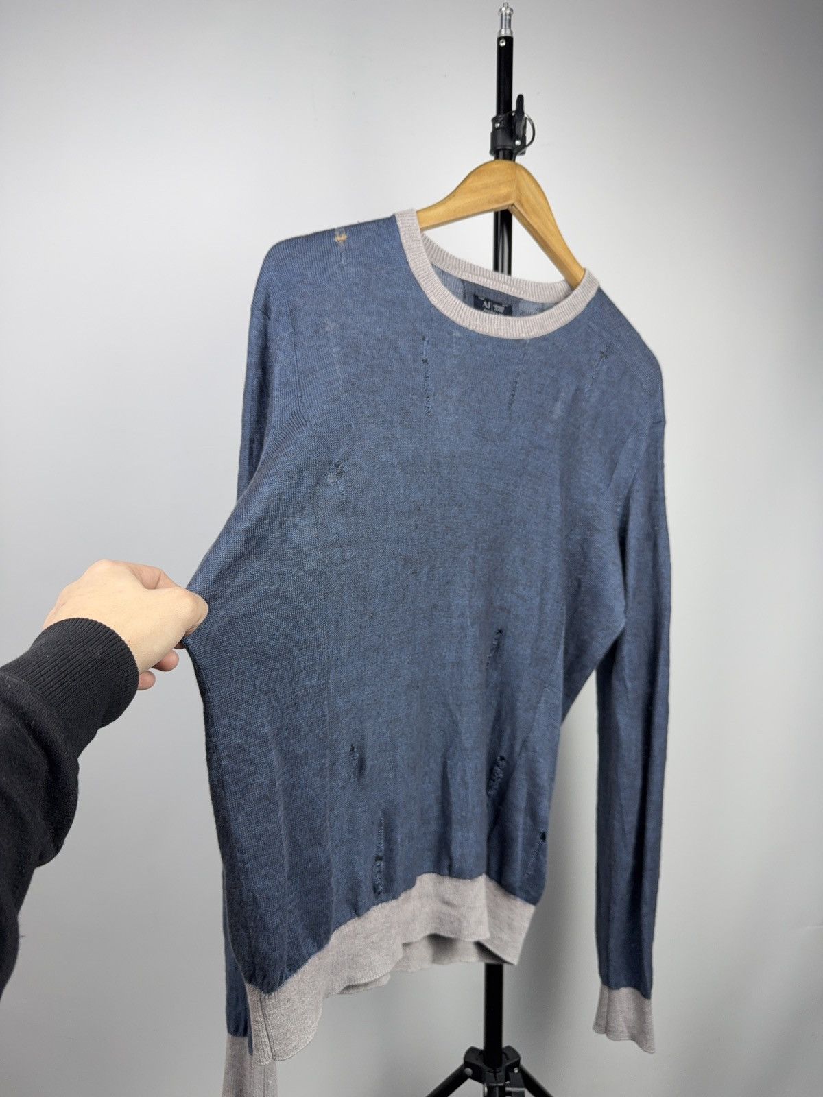 Armani Luxury 00s Armani Jeans Distressed Knit Sweater Faded Blue Size US M / EU 48-50 / 2 - 8 Thumbnail