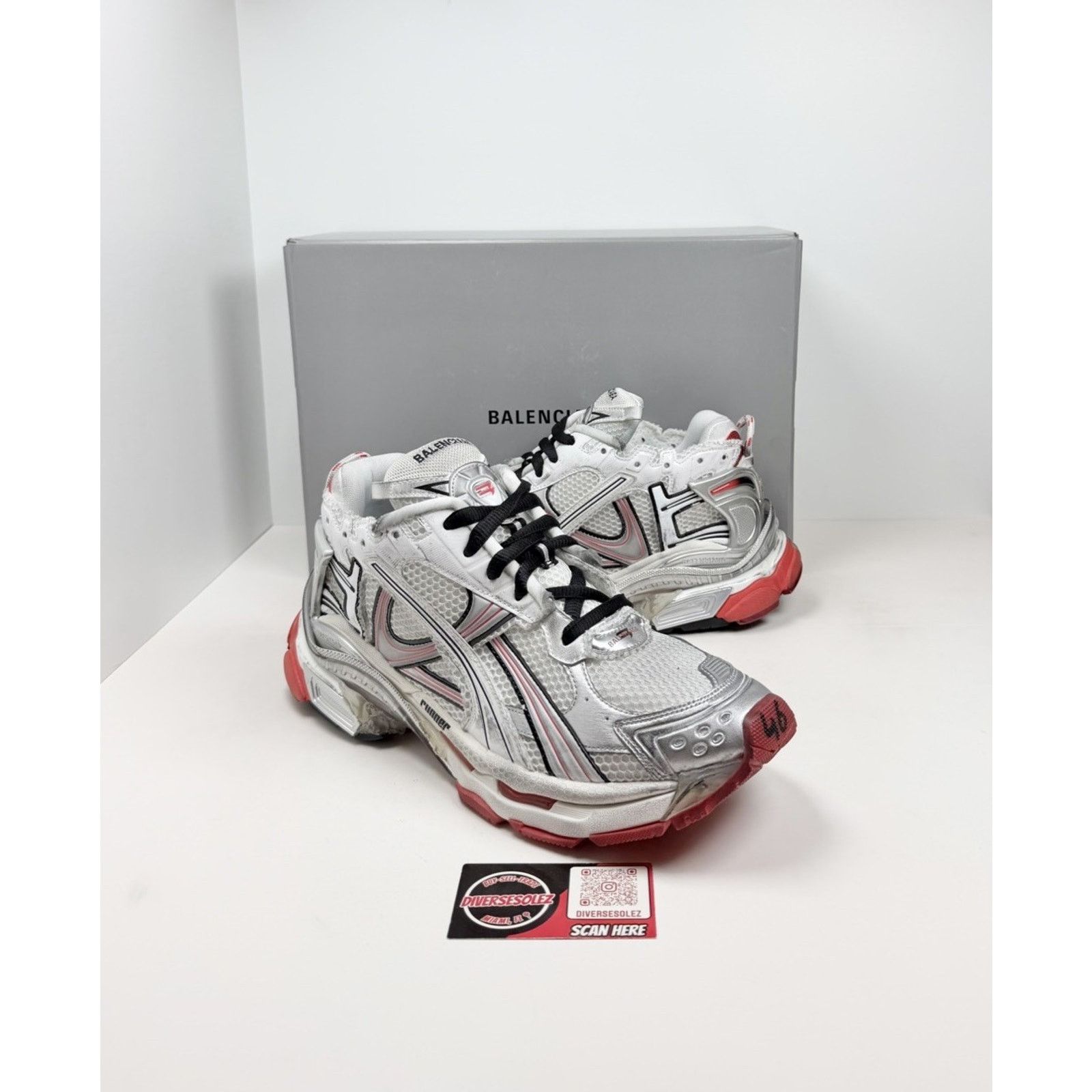 Balenciaga Size 46EU/13US - Balenciaga Runner White Red Black NEW Size US 13 / EU 46 - 1 Thumbnail