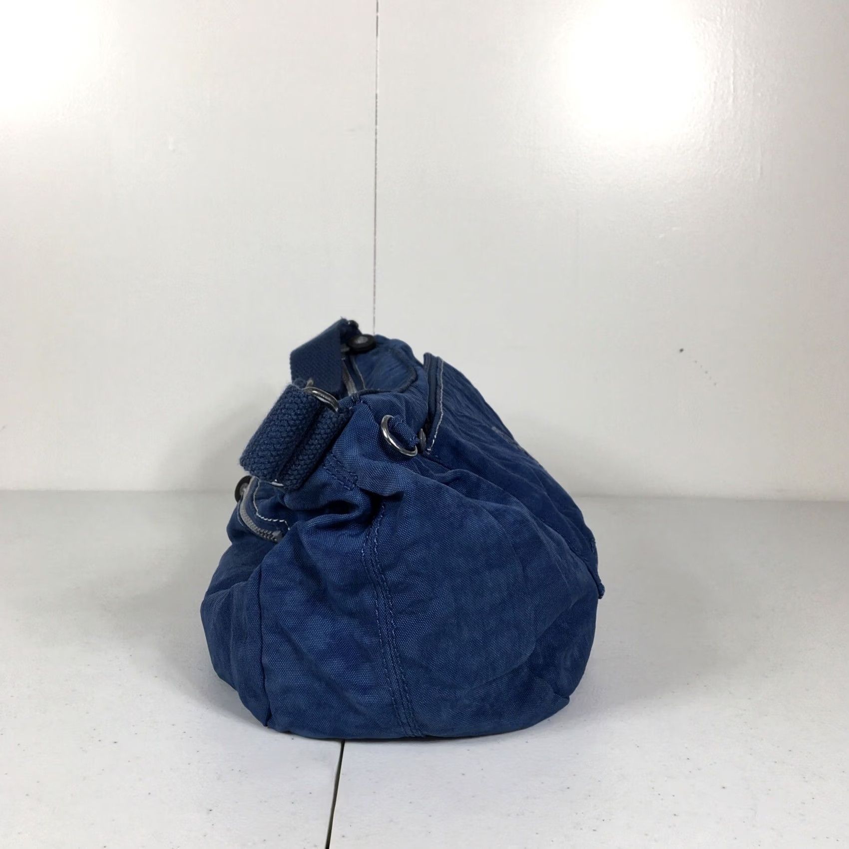 Vintage VINTAGE Kipling Dark Blue Mini Hobo Handbag Purse Shoulder Bag Zip 90s Women’s Size ONE SIZE - 4 Thumbnail