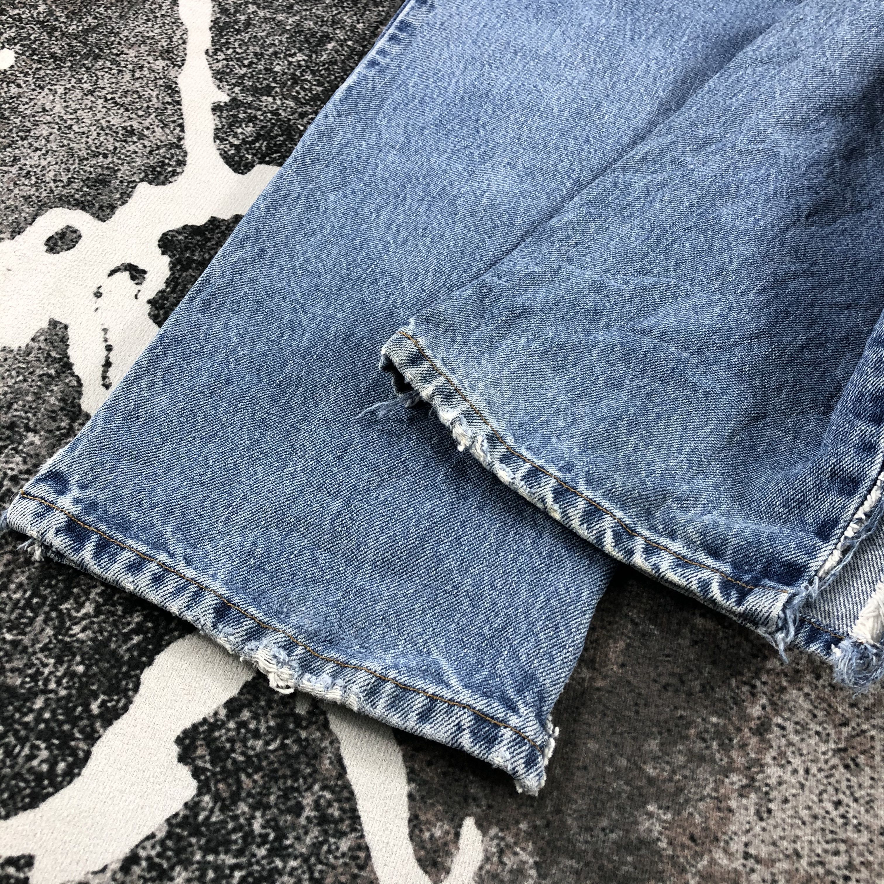 Levi's Vintage Levis 560 Jeans Medium Wash Denim KJ918 Size US 34 / EU 50 - 6 Thumbnail