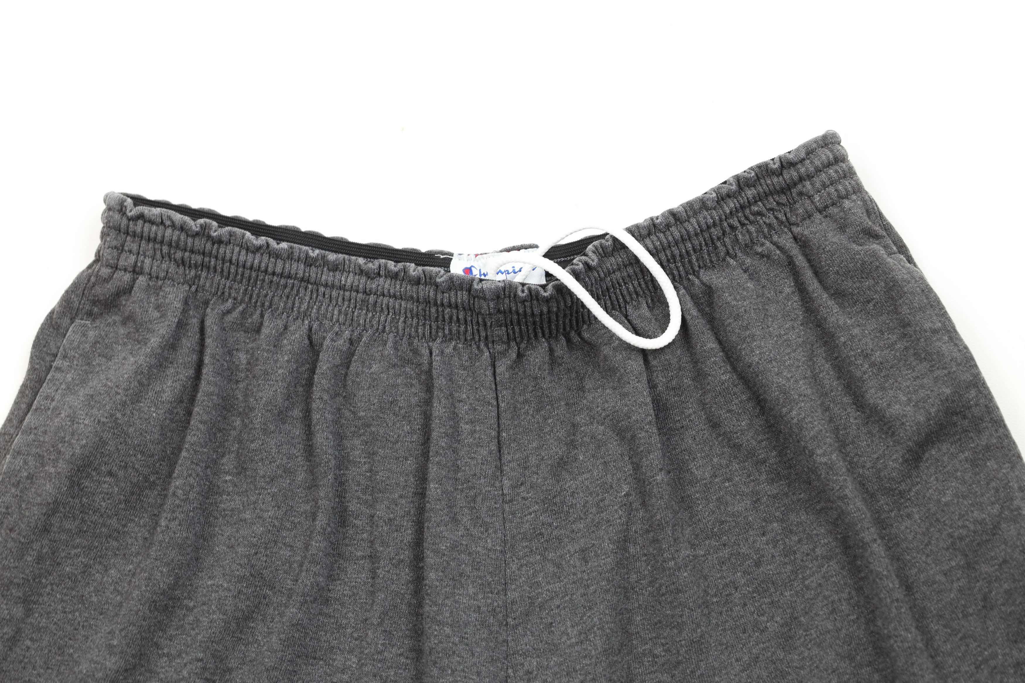 Champion Vintage Champion Above Knee Heavyweight Shorts Charcoal Gray Size US 34 / EU 50 - 2 Thumbnail