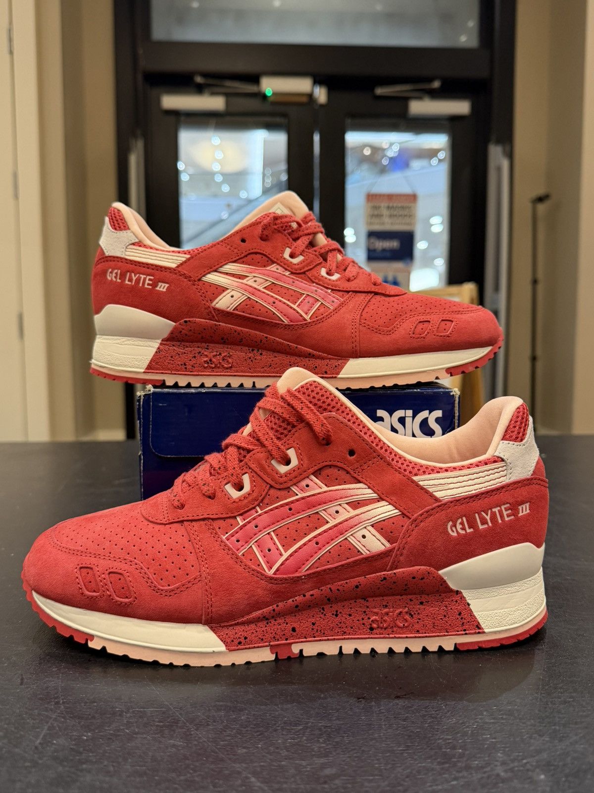 Asics Asics Gel-Lyte 5 ‘Strawberries and Cream’ Size US 8 / EU 41 - 1 Thumbnail