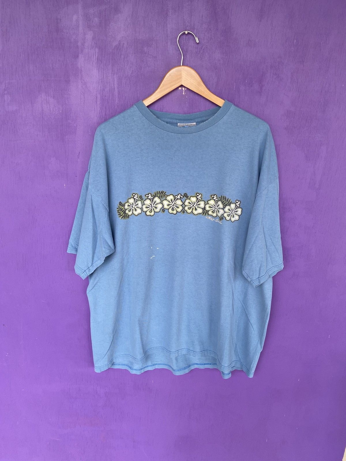 Rip Curl Vintage 90s Rip Curl surfwear floral logo t-shirt Size US XXL / EU 58 / 5 - 1 Thumbnail