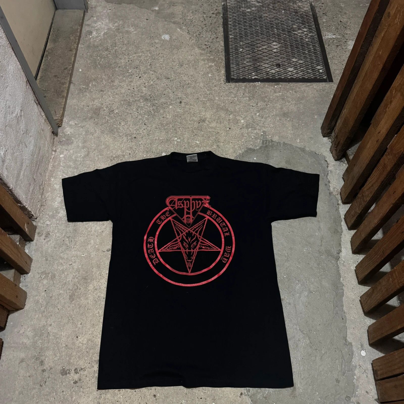 Band Tees Vintage Asphyx death metal t-shirt Size US L / EU 52-54 / 3 - 1 Thumbnail