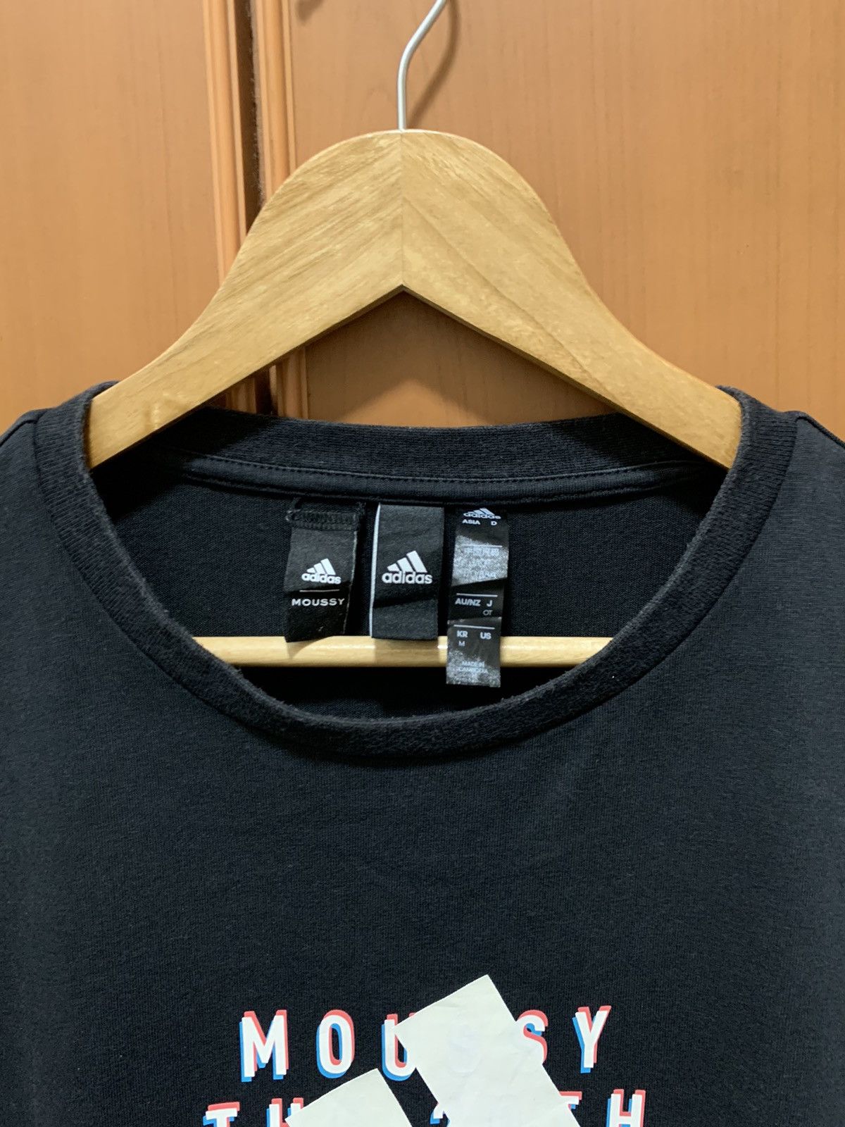 Adidas 🔥🔥🔥Adidas Moussy Tee Size US M / EU 48-50 / 2 - 5 Thumbnail