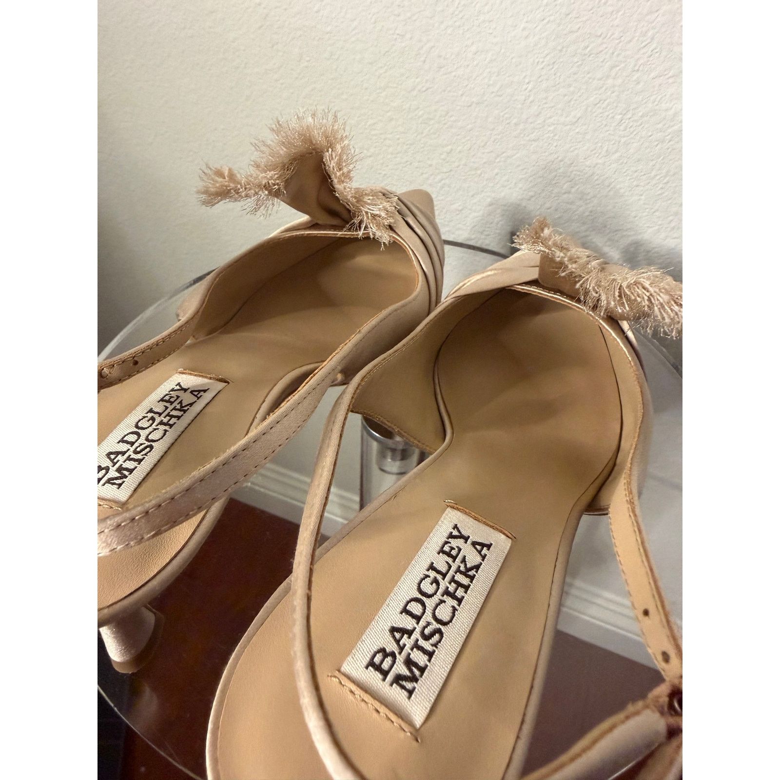Badgley Mischka Badgley Mishka satin beige slingback heels size 6 Size US 6 / IT 36 - 6 Thumbnail