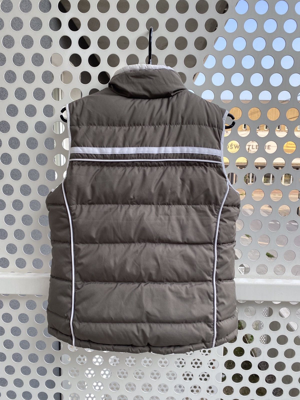 Nike × Vintage Nike Vintage Brown Puffer Vest Y2K Big Logo Down 90s retro Size US S / EU 44-46 / 1 - 2 Thumbnail
