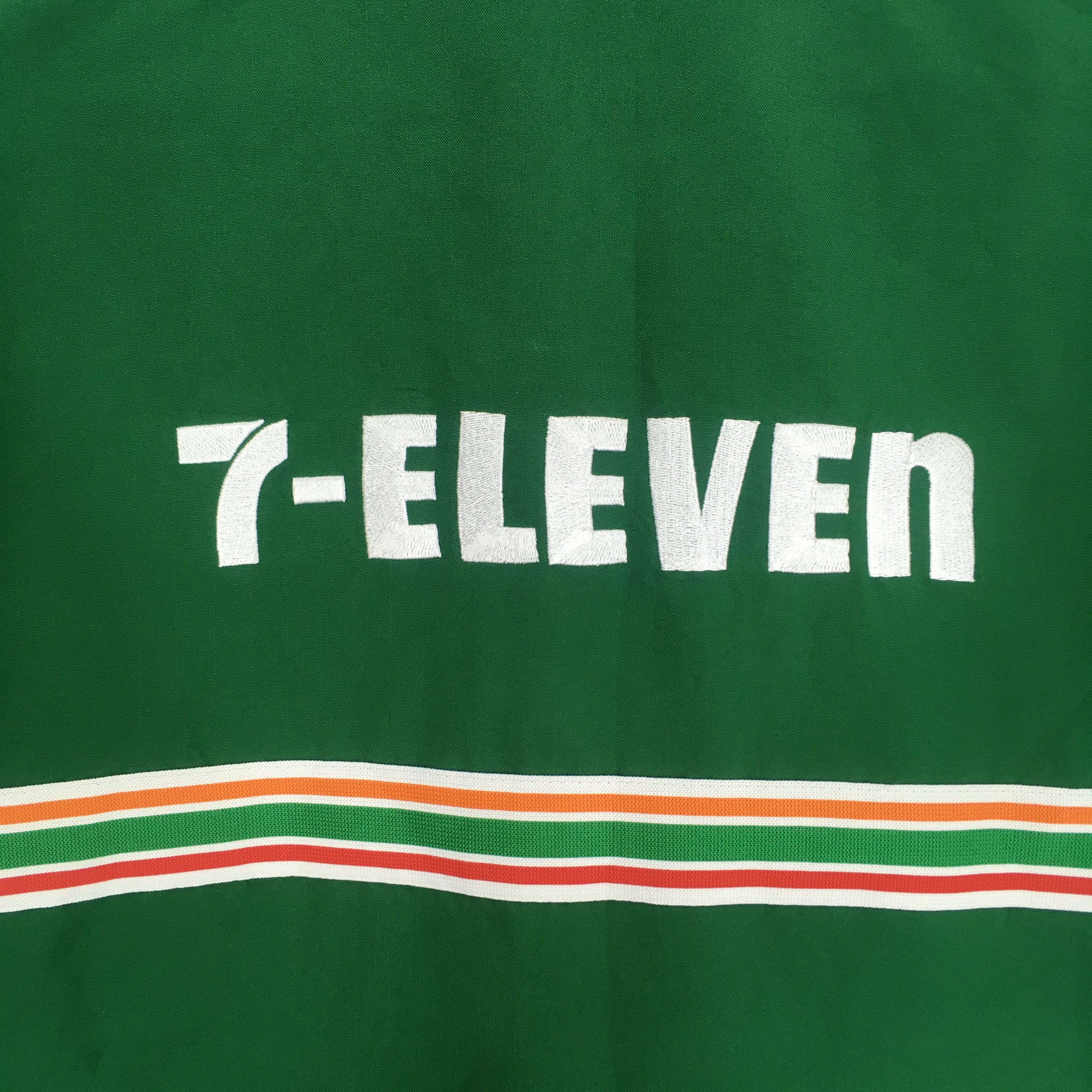 Japanese Brand Vintage 7-Eleven Workers Shirt Zipper Three Pocket Size US L / EU 52-54 / 3 - 8 Thumbnail