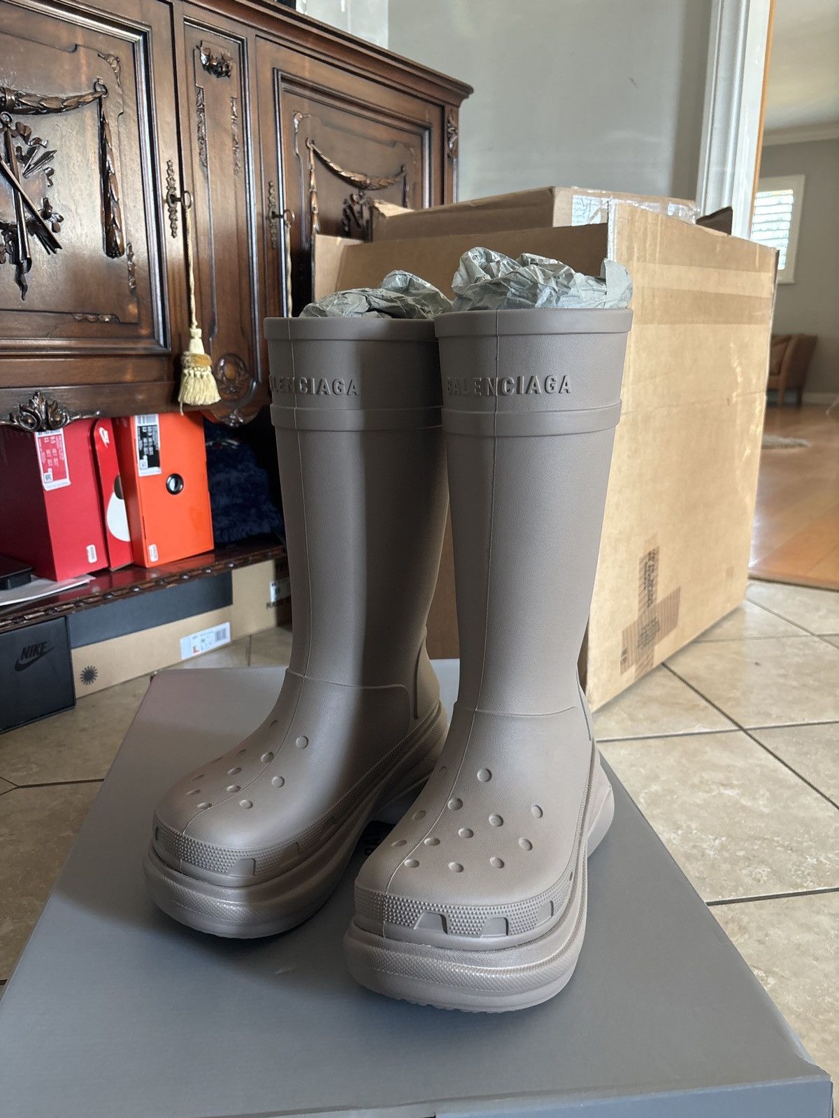Balenciaga × Crocs Balenciaga x crocs rubber boots beige size 42 Size US 9 / EU 42 - 1 Thumbnail