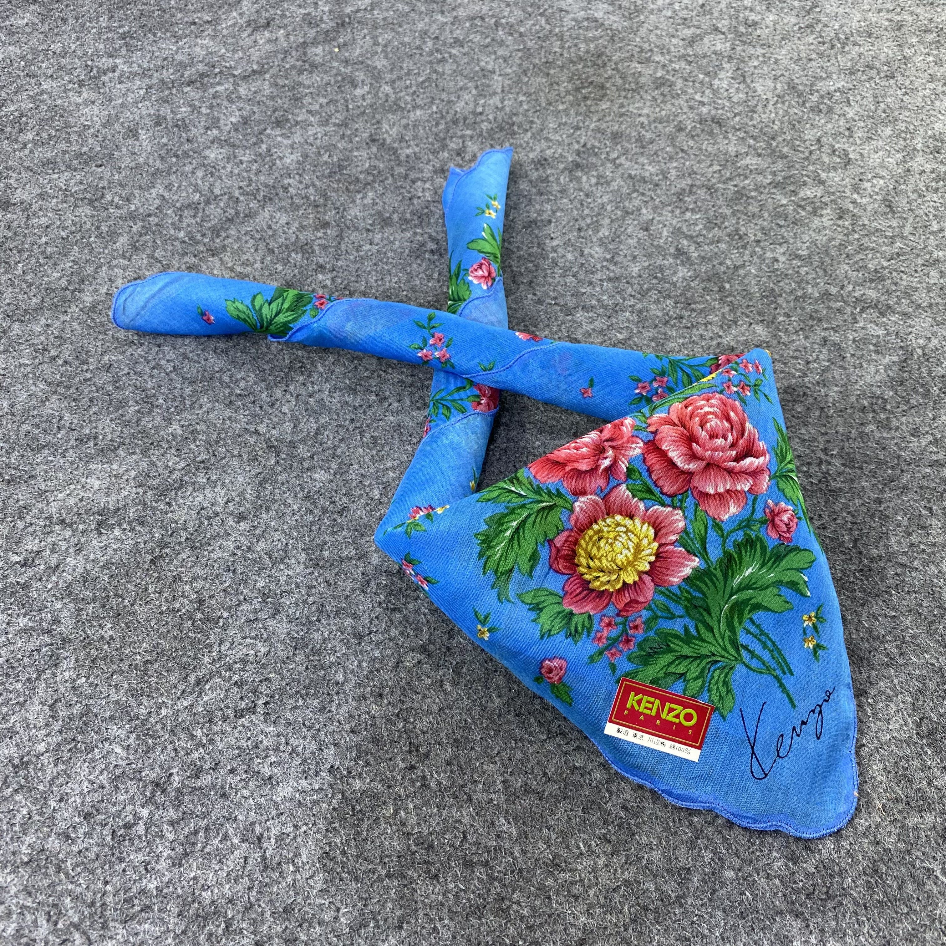 Kenzo × Vintage Kenzo Handkerchief / Bandana / Neckerchief-B1365 Size ONE SIZE - 1 Thumbnail
