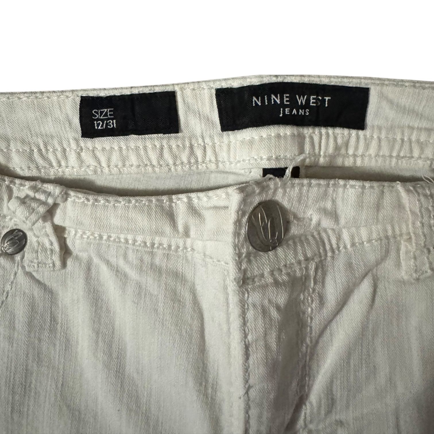 Nine West Nine West White Beaded Jeans Size 12 Cropped Retro Sparkle Size 34" / US 12 / IT 48 - 3 Thumbnail
