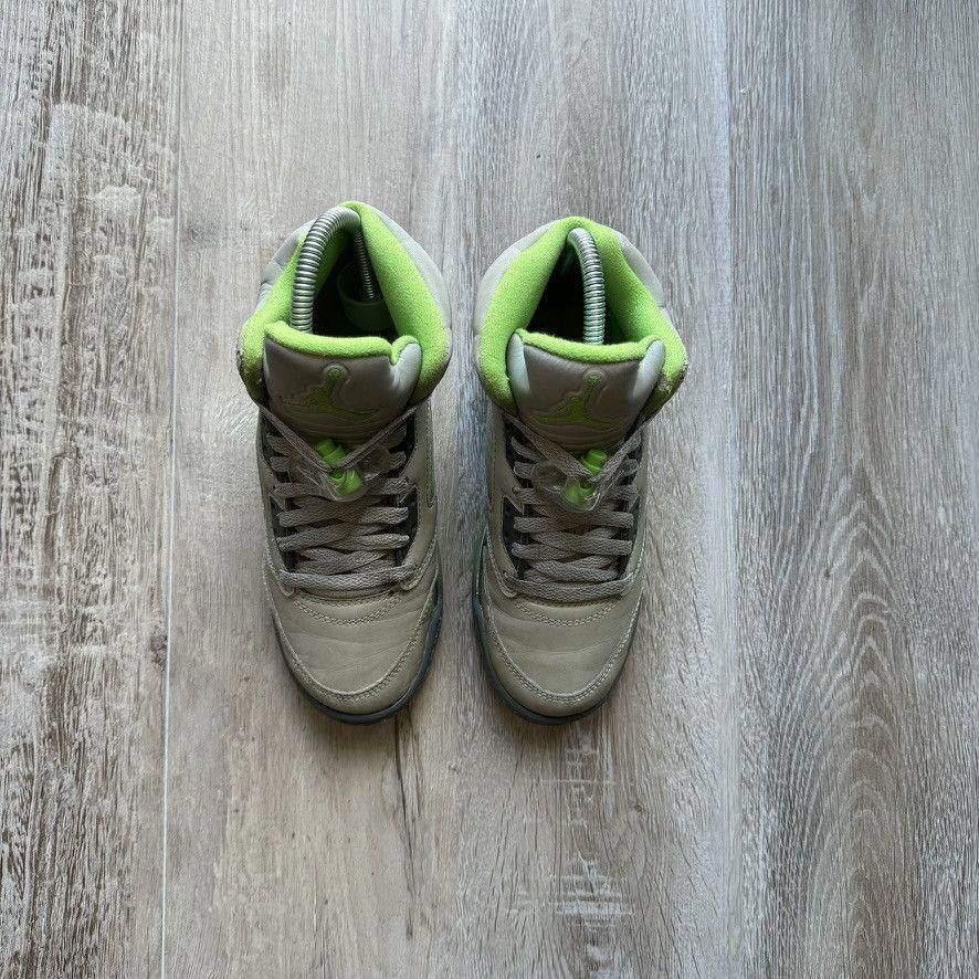 Nike NIKE • JORDAN 5 GS Retro "2022 Green Bean" (4.5M) Size US 5 / EU 37 - 10 Thumbnail