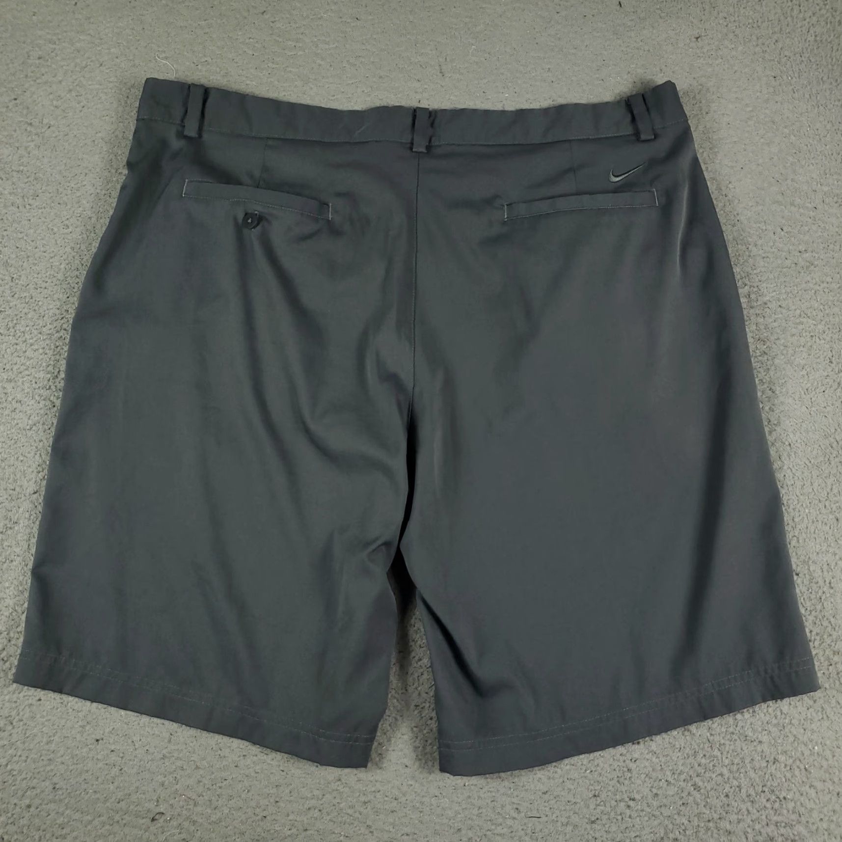 Nike Nike Shorts Mens 40 Gray Golf Dri Fit Casual Flat Front Chino Shirt? Size US 40 / EU 56 - 7 Thumbnail