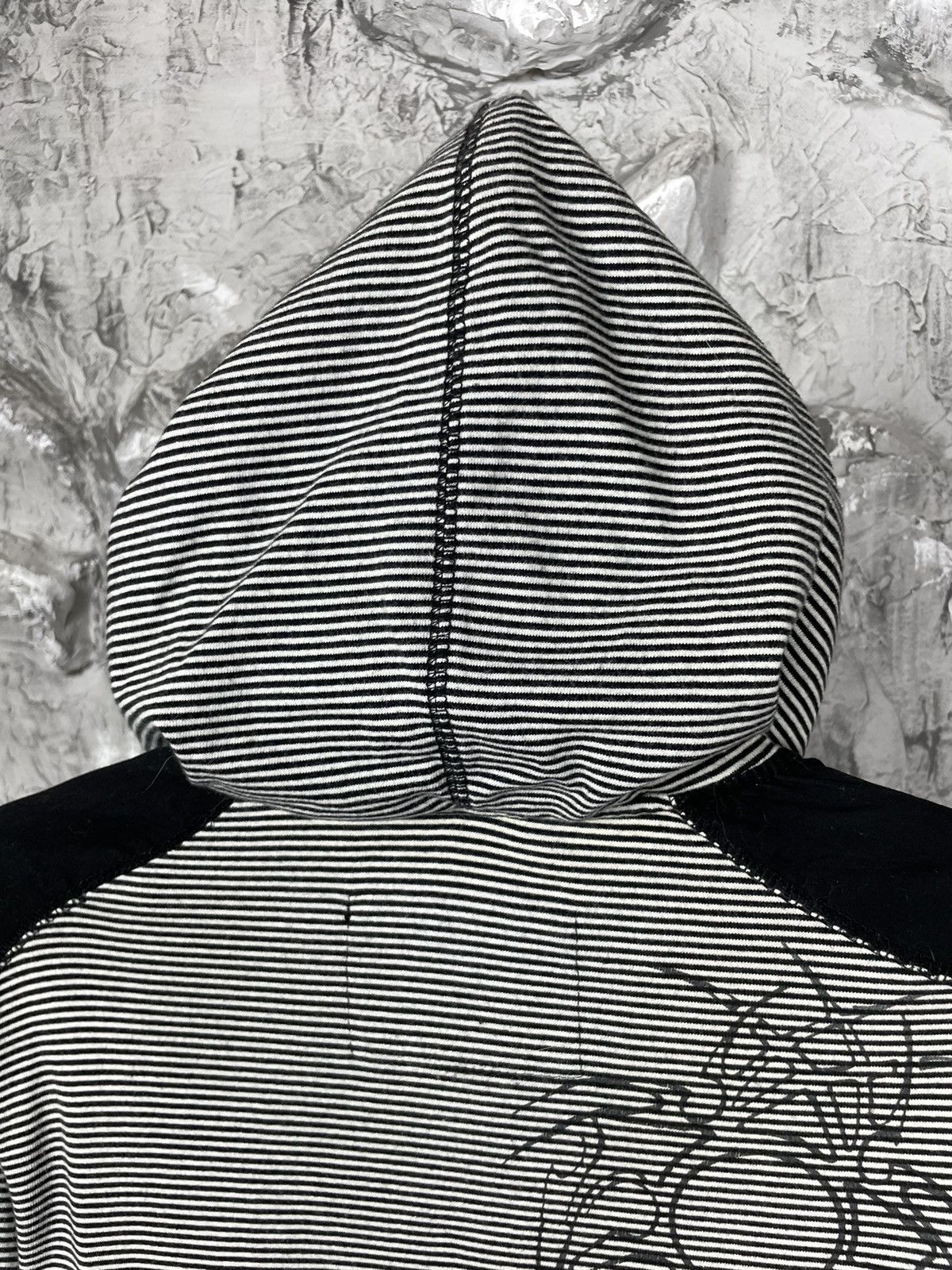 20471120 Striped Y2K Zip Tribal Hoodie Affliction Style Size US M / EU 48-50 / 2 - 12 Thumbnail