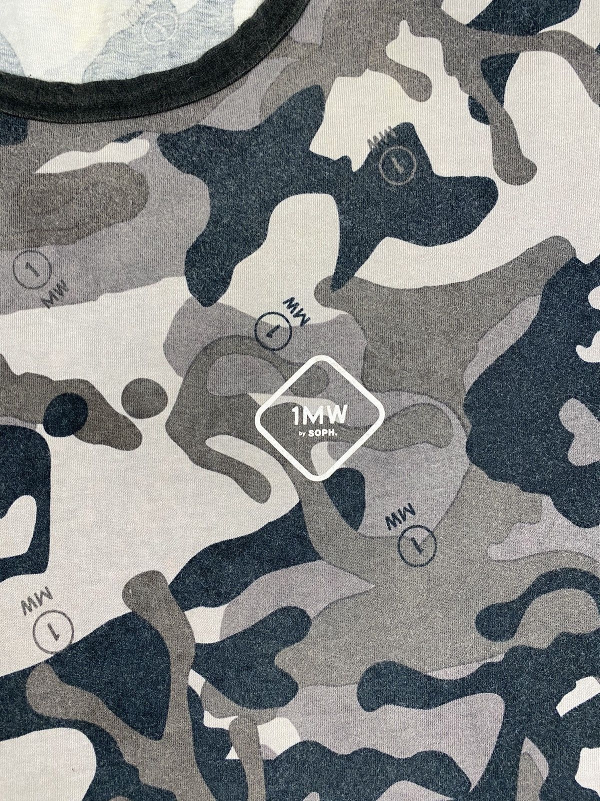 Sophnet. Camouflage Hirofumi Kiyonaga Tshirt Size US XL / EU 56 / 4 - 5 Thumbnail