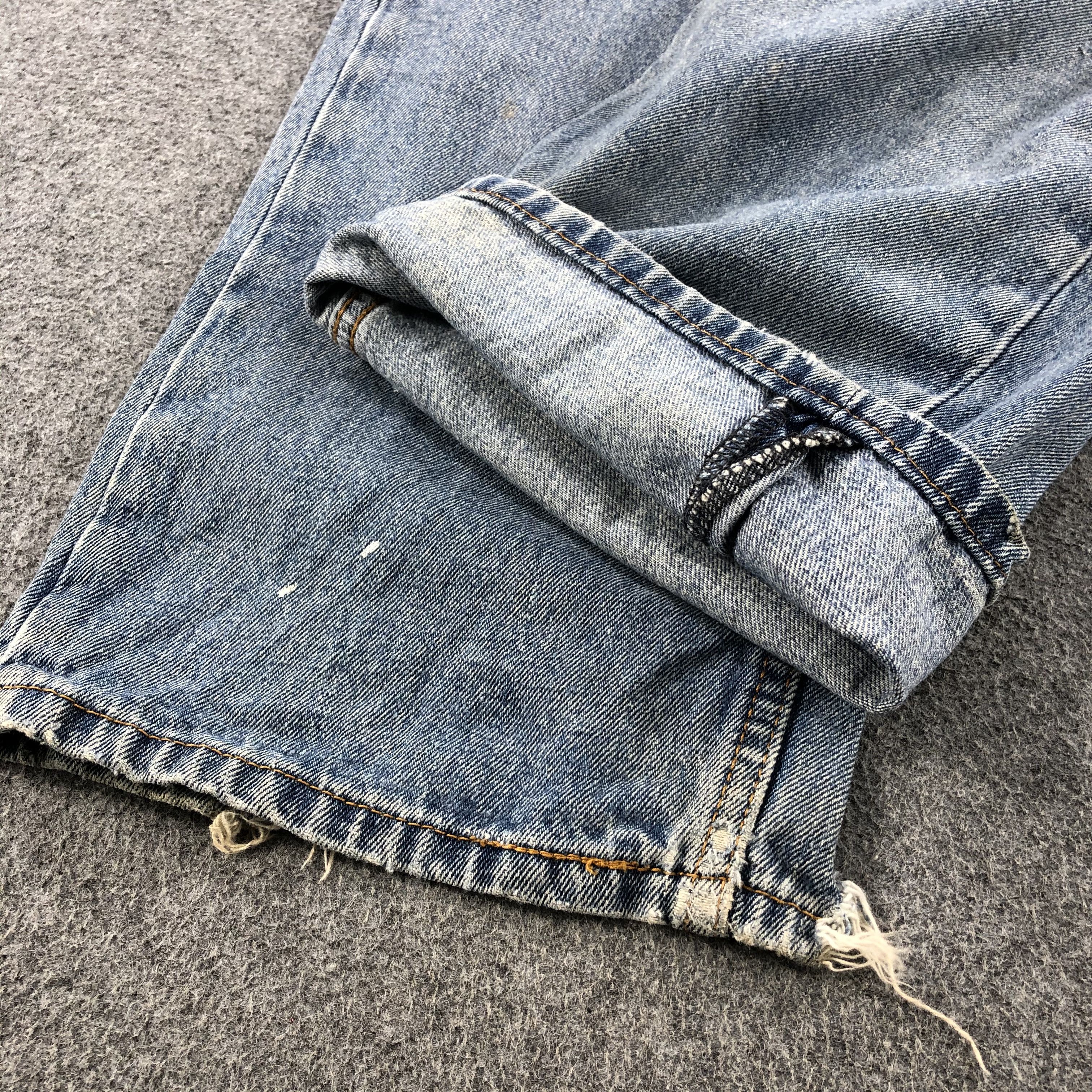 Levi's × Vintage Vintage Light Wash Levis 505 Jeans-JM1970 Size US 39 - 7 Thumbnail