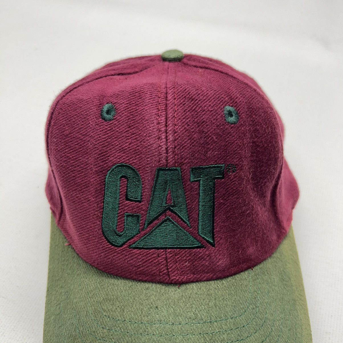 Caterpillar × Vintage Cat Caterpillar Hat Cap Red Green Snap Back Embroidered Size ONE SIZE - 3 Thumbnail