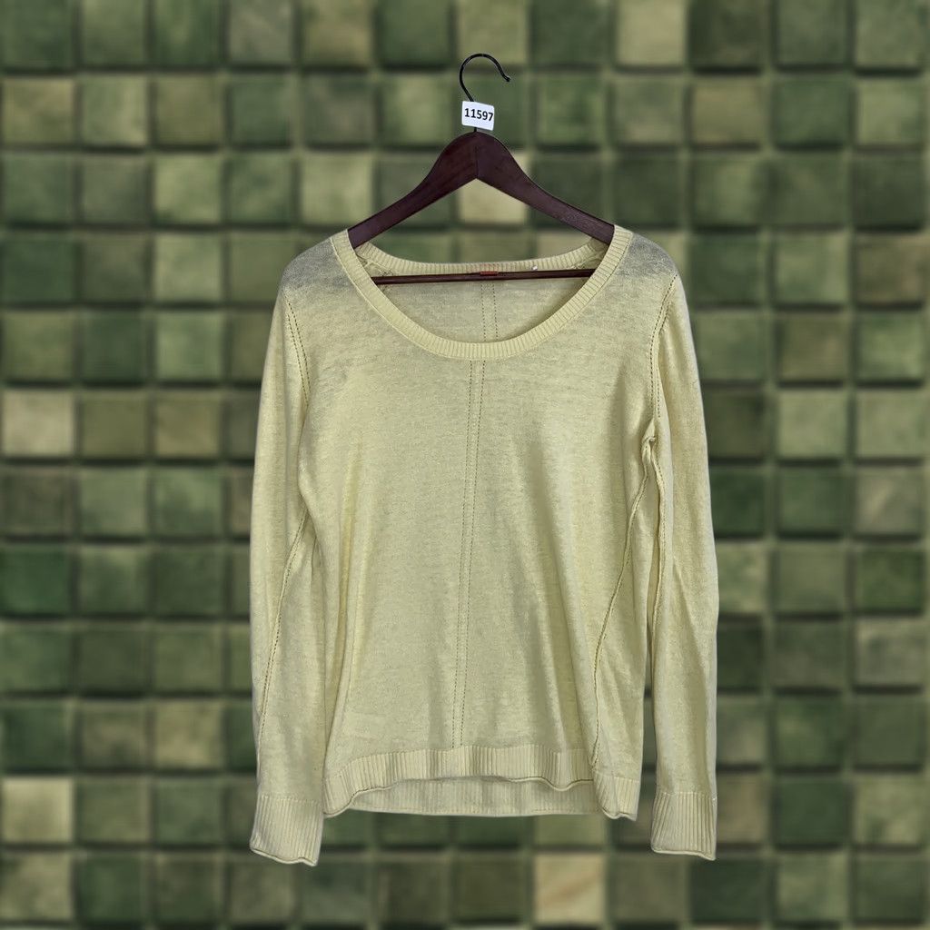 Tommy Bahama VINTAGE Tommy Bahama Relax Yellow Linen Reverse Hem Knit Womens Medium Long Sleeve Size M / US 6-8 / IT 42-44 - 1 Thumbnail