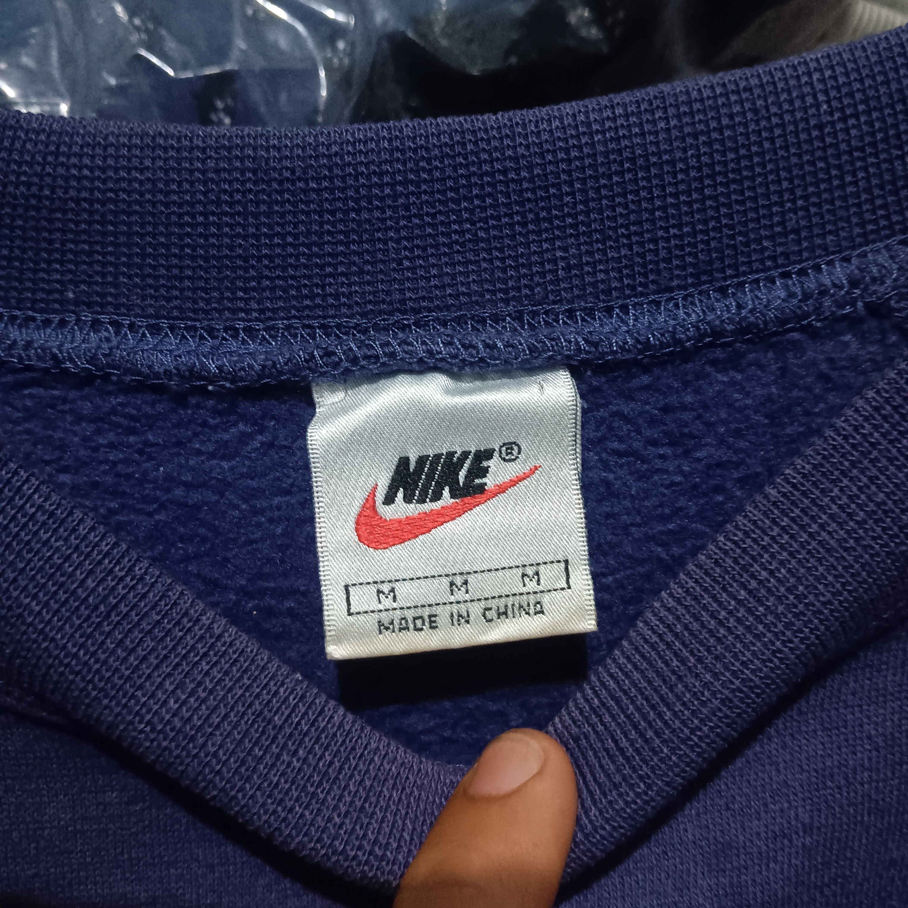 Nike Vintage Nike small whoosh crewneck Size US XL / EU 56 / 4 - 3 Thumbnail