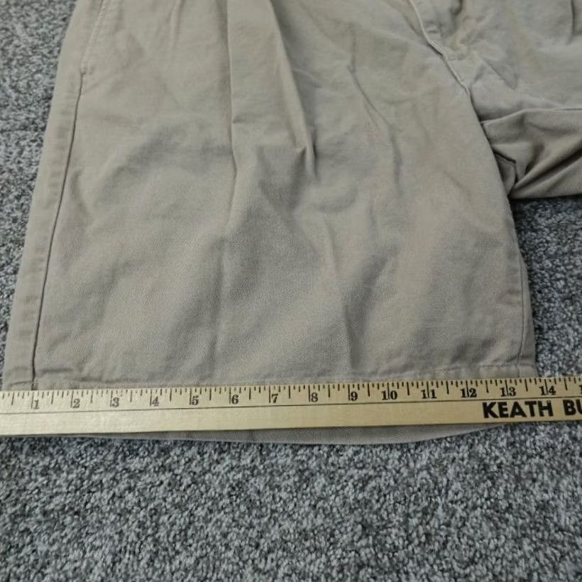 Polo Ralph Lauren VTG Polo Ralph Lauren Shorts Mens 42 Beige Tyler Short Chino Golf Pleated USA Size US XL / EU 56 / 4 - 2 Thumbnail