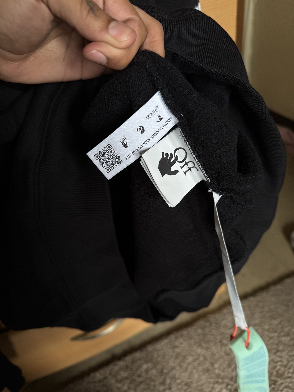 Off-White Off-White Spray Marker Slim Hoodie L Size US L / EU 52-54 / 3 - 5 Thumbnail