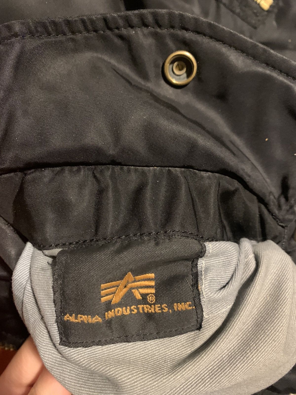 Alpha Industries Alpha industries vintage black reversible bomber Size US S / EU 44-46 / 1 - 5 Thumbnail