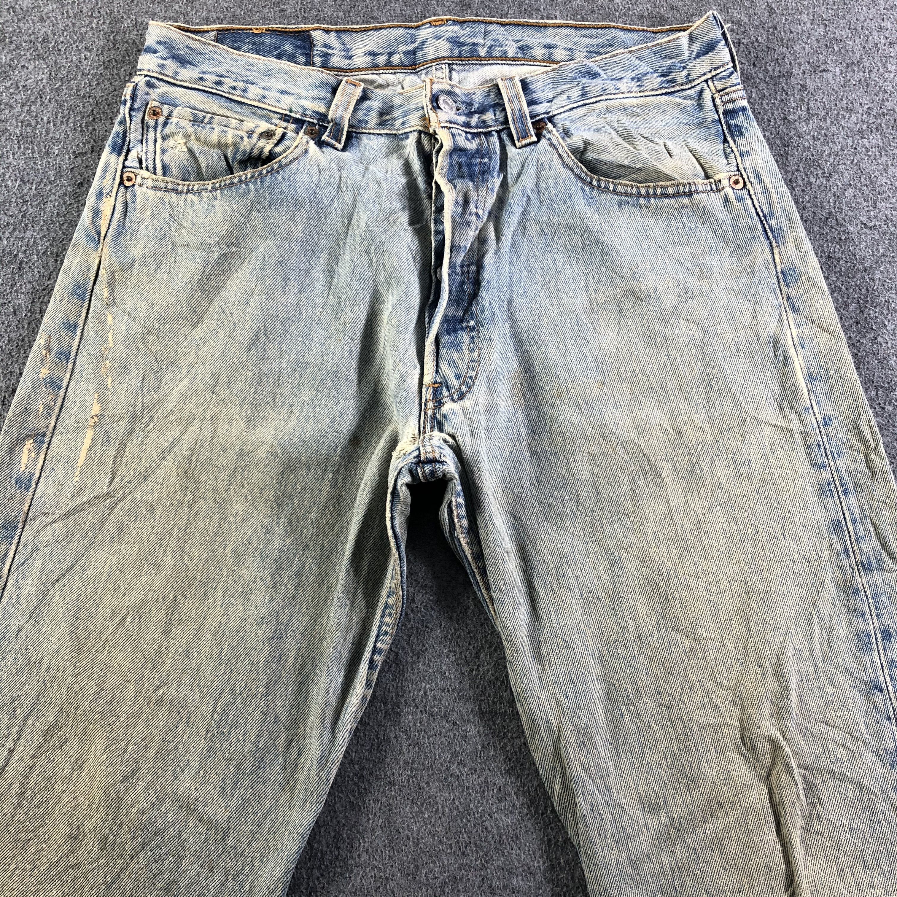 Levi's Vintage 90s Light Wash Levis 501 Jeans-J4036 Size US 32 / EU 48 - 3 Thumbnail