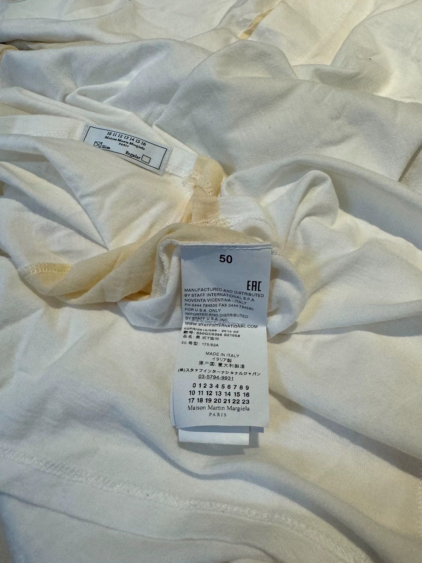 Maison Margiela Maison Margiela Deconstructed Unisex Colorblocked Tee 50 Size US M / EU 48-50 / 2 - 5 Thumbnail