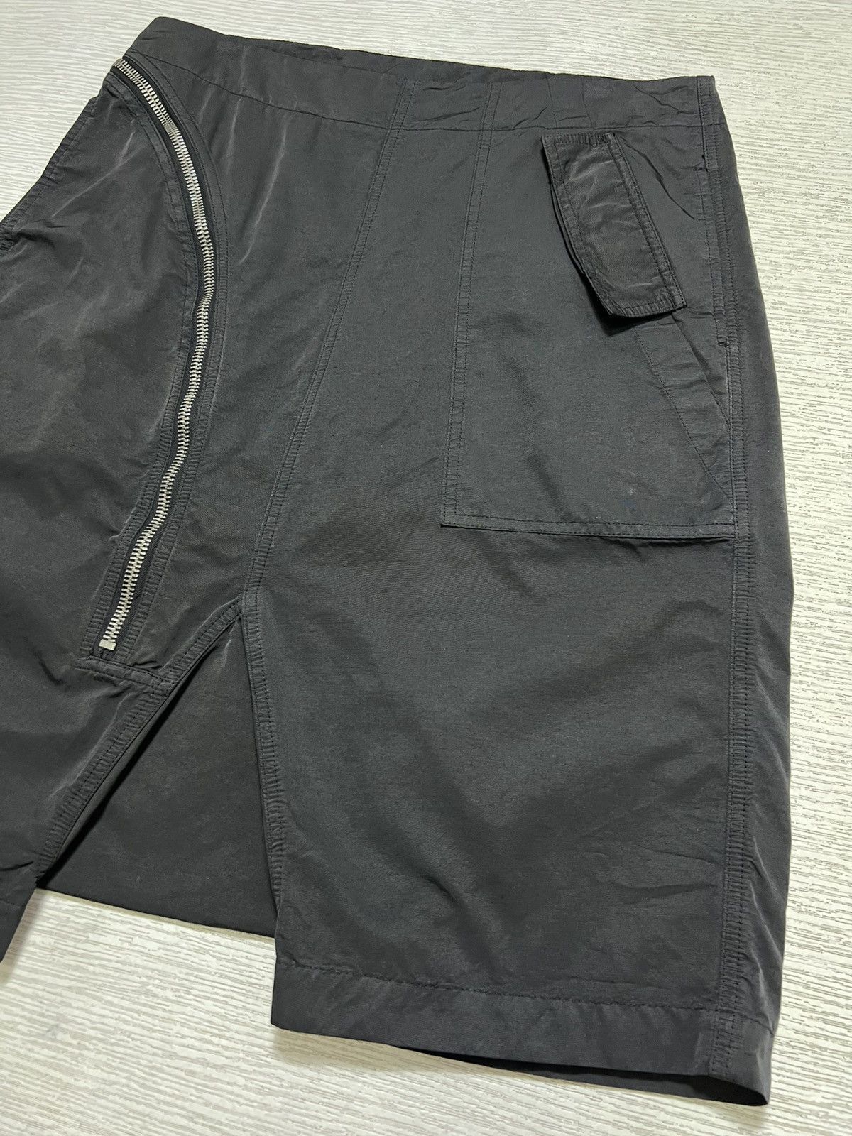 Rick Owens Rick Owens Drkshdw - SS16 “Cyclops” - Aircut Pod Shorts Size US 32 / EU 48 - 8 Thumbnail