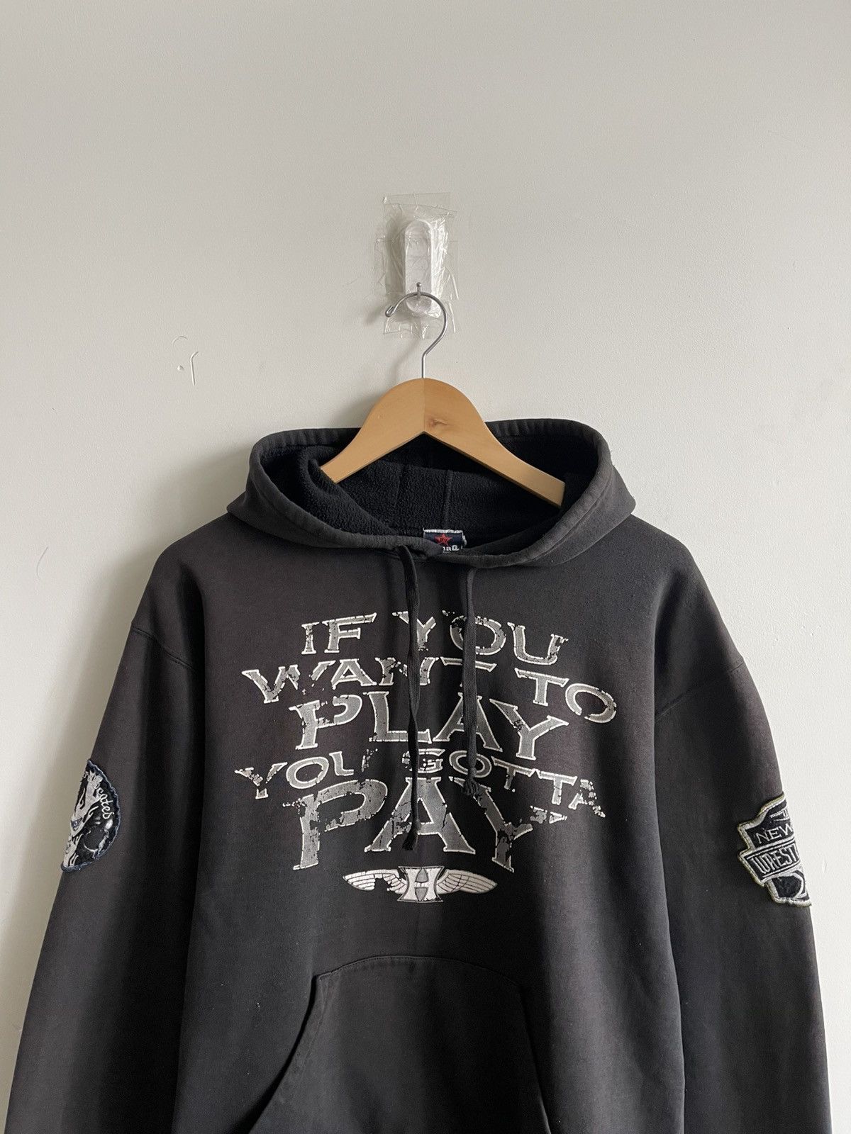 Vintage Vintage Black Sun Faded Wrestling Hoodie Size US XL / EU 56 / 4 - 2 Thumbnail