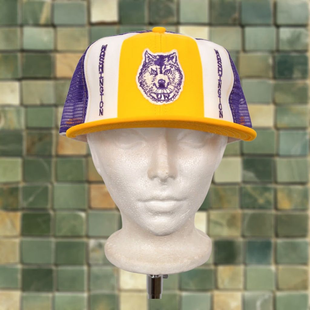 Vintage VINTAGE Washington Huskies AJD Lucky Stripes Snapback Hat Cap Sz L 80s Yellow Mesh Mens Size ONE SIZE - 1 Thumbnail