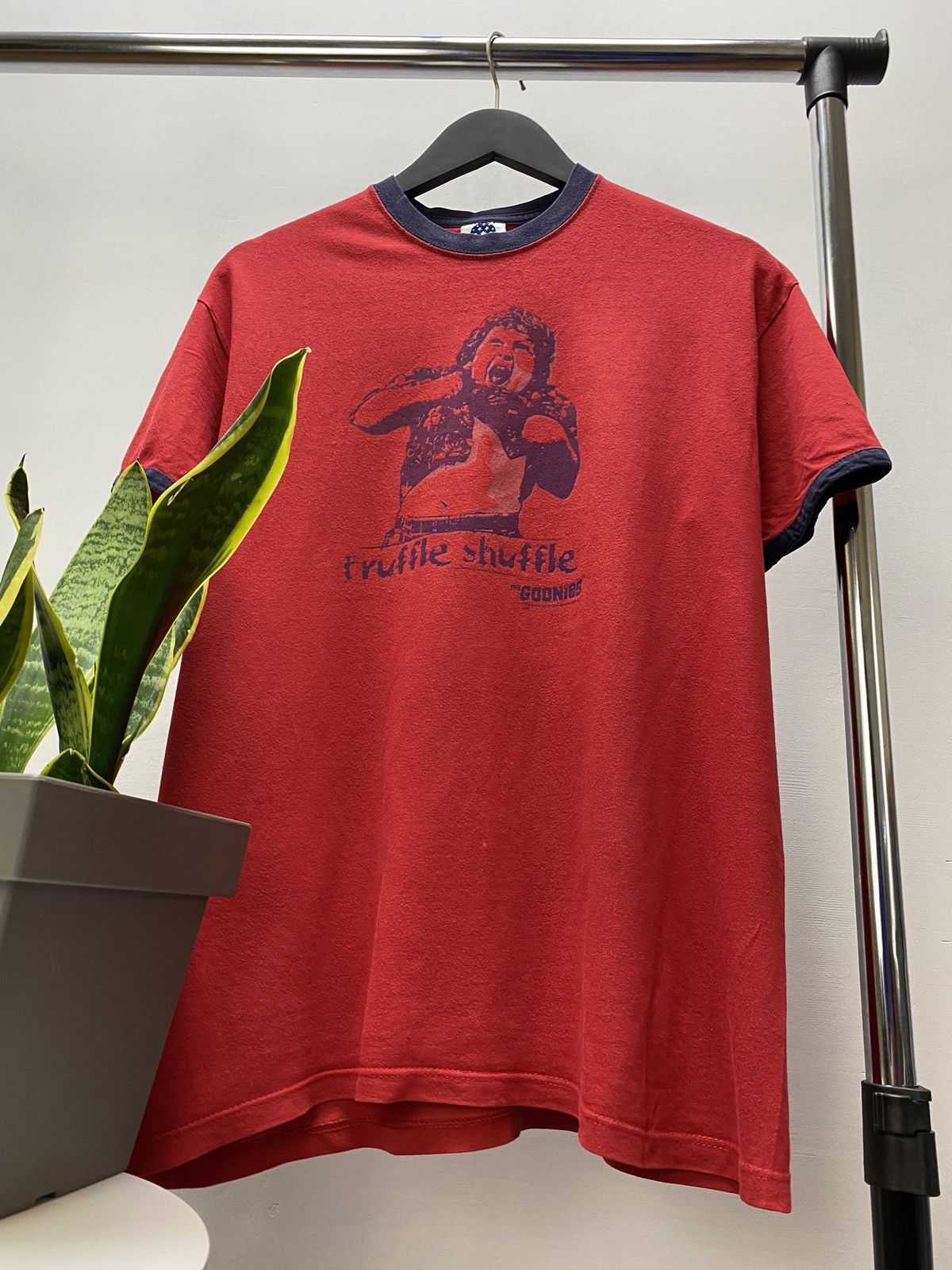 Vintage The Goonies Movie 2005 Tuffle Shuffle T Shirt Size US M / EU 48-50 / 2 - 4 Thumbnail