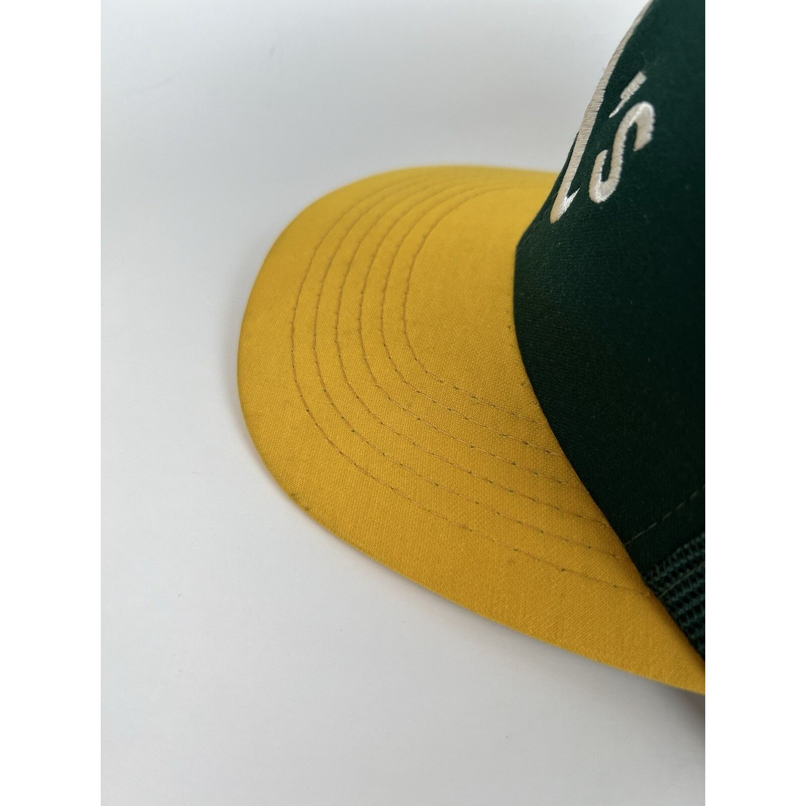 Sports Specialties Vintage Oakland Athletics Sports Specialties Trucker Snapbac Size ONE SIZE - 5 Thumbnail