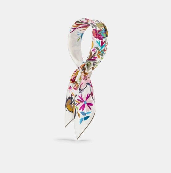 Dior o1w1db10425 41FAN090 Size: OS / Square Scarf in Multicolor Size ONE SIZE - 1 Thumbnail
