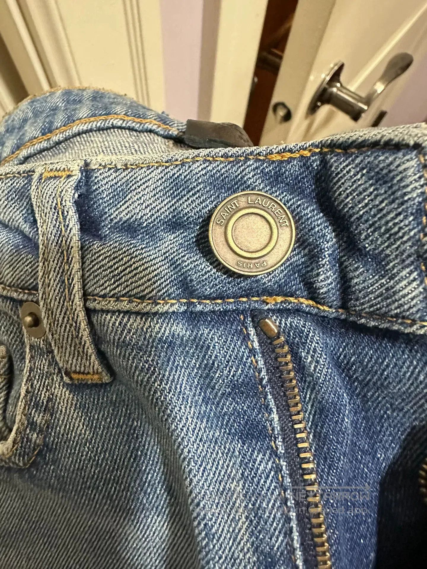 Saint Laurent Paris Saint Laurent Light Blue Washed Jeans. Size 26" / US 2 / IT 38 - 7 Thumbnail