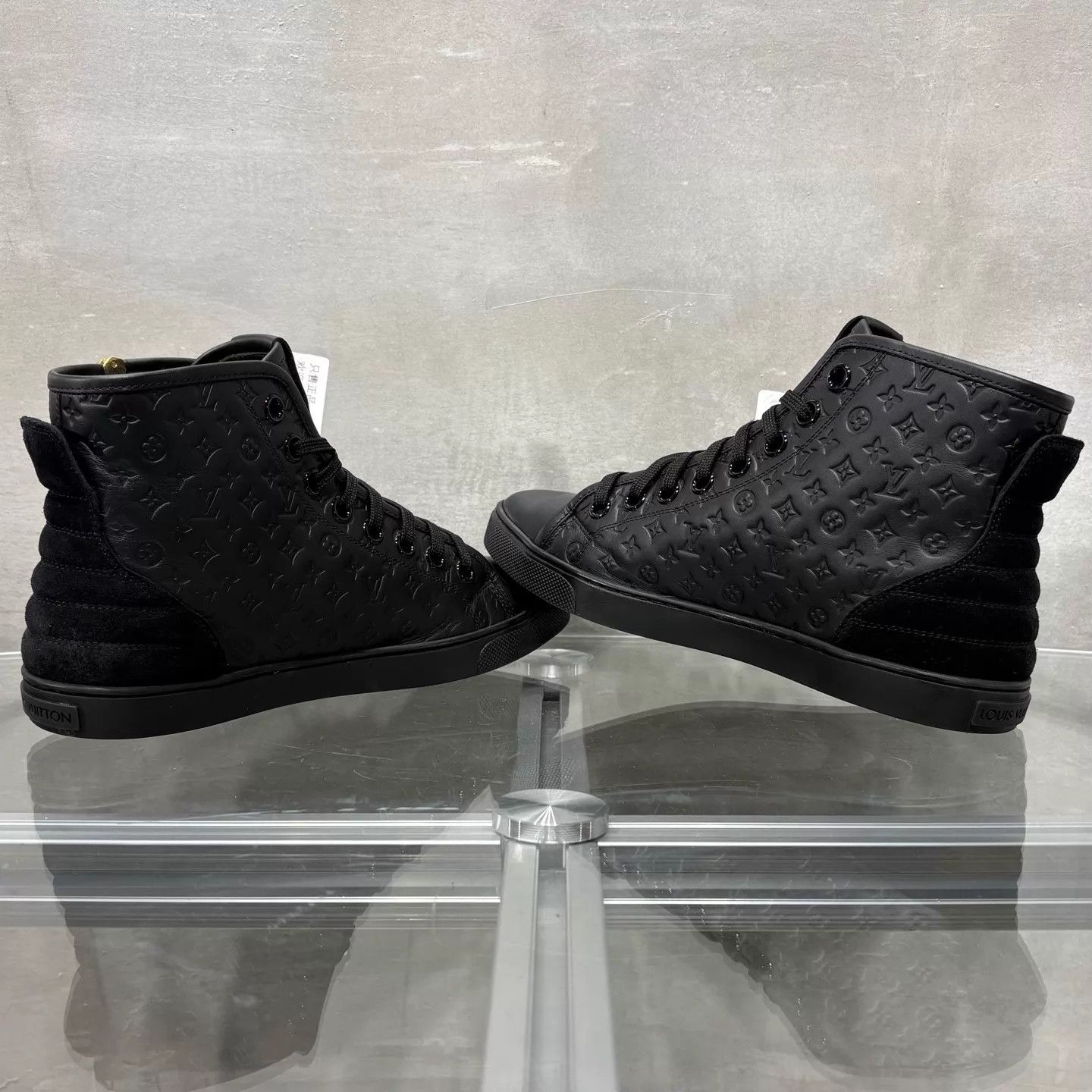Louis Vuitton LV Black Monogram High Top Sneakers UK4.5 EU38.5 Size US 8 / IT 38 - 5 Thumbnail