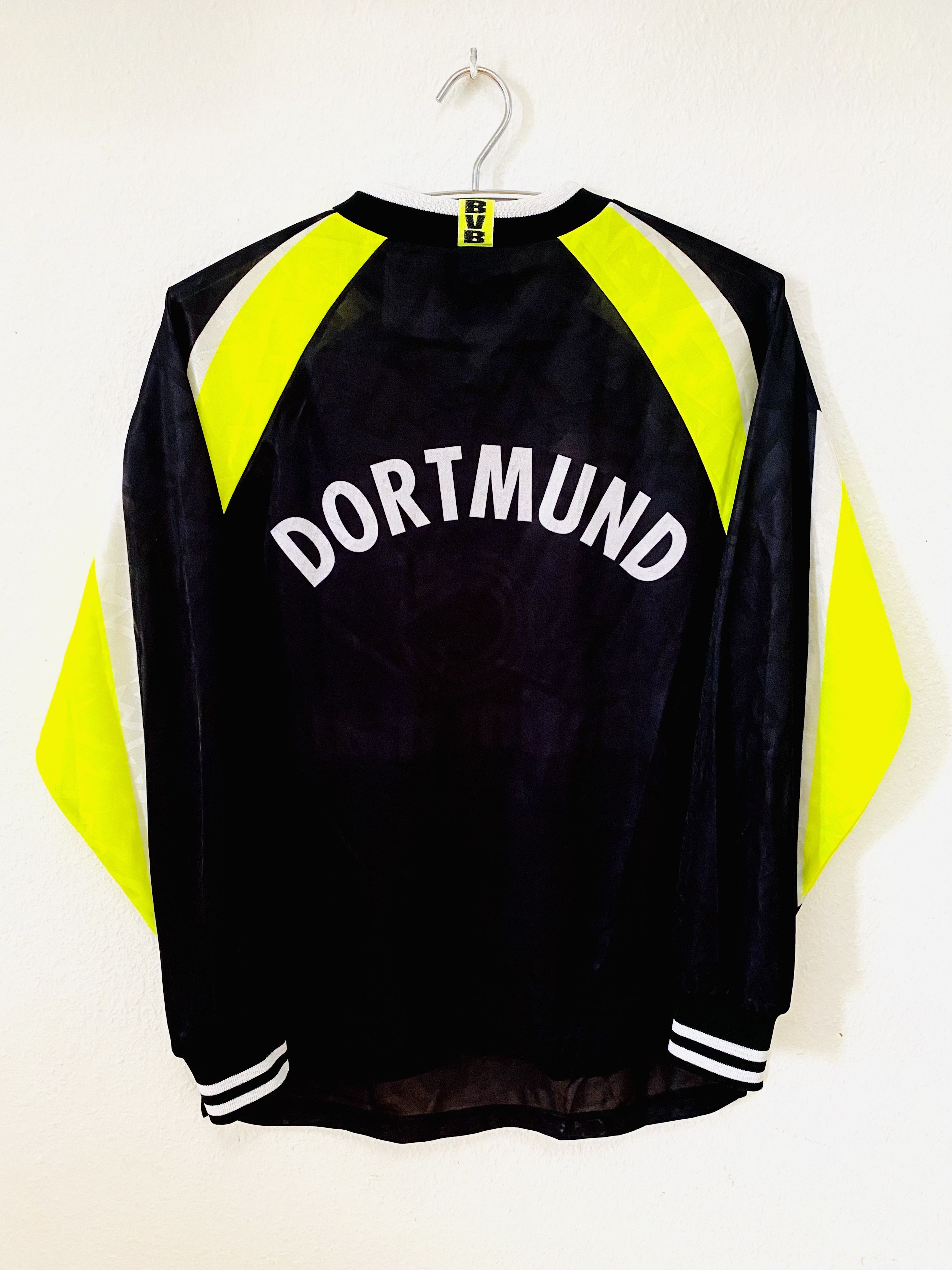 Nike Borussia Dortmund *Mint Condition* Away Jersey 1995 / 1996 Size US S / EU 44-46 / 1 - 2 Thumbnail